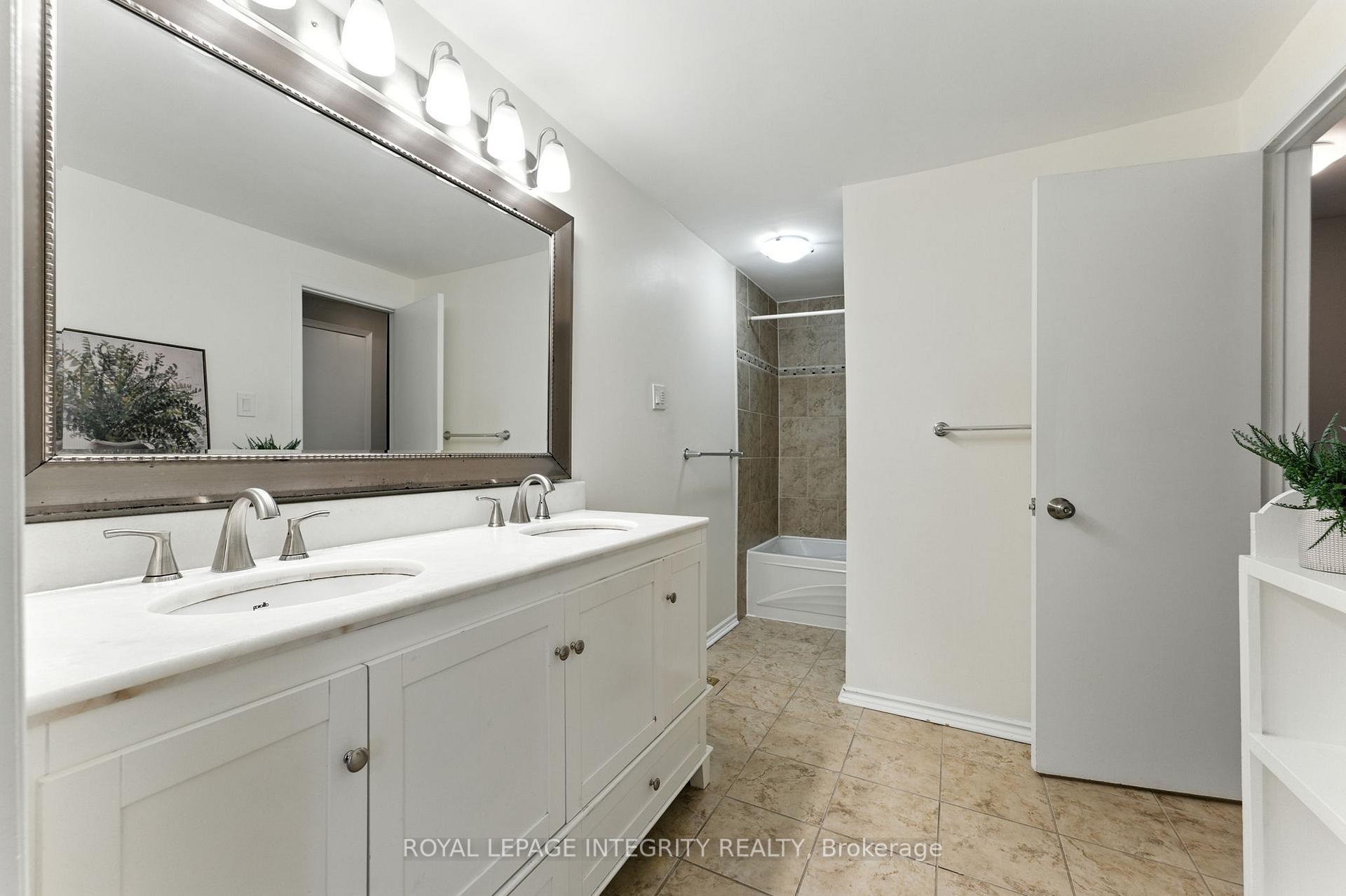 Photo 25 of 1 Baneberry Crescent, Ottawa, Kanata - Glencairn/Hazeldean — HOMEH