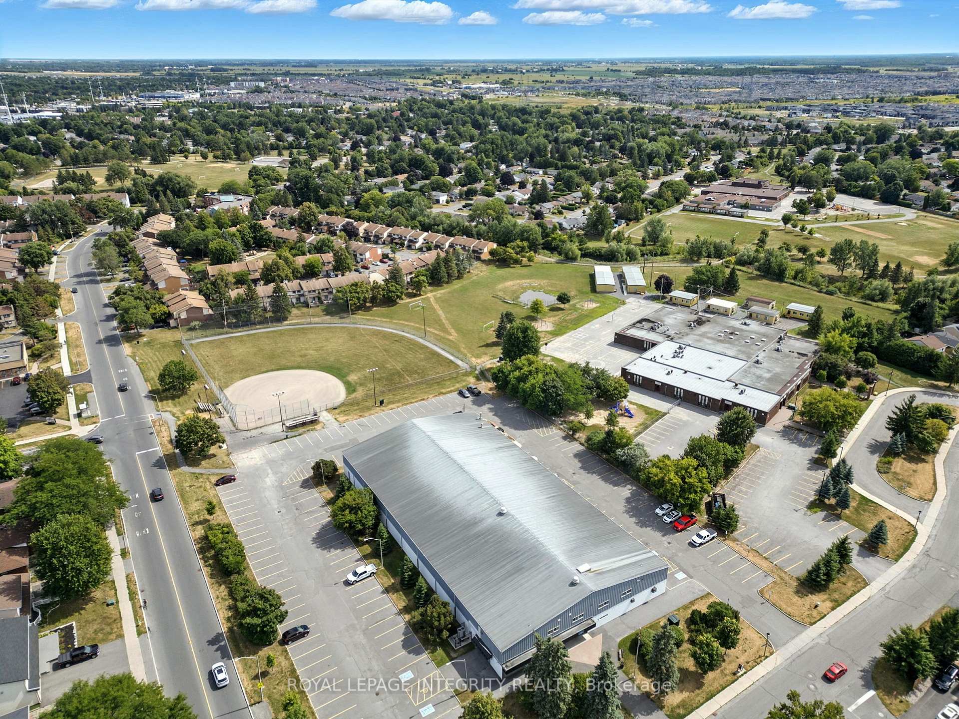 Photo 33 of 1 Baneberry Crescent, Ottawa, Kanata - Glencairn/Hazeldean — HOMEH