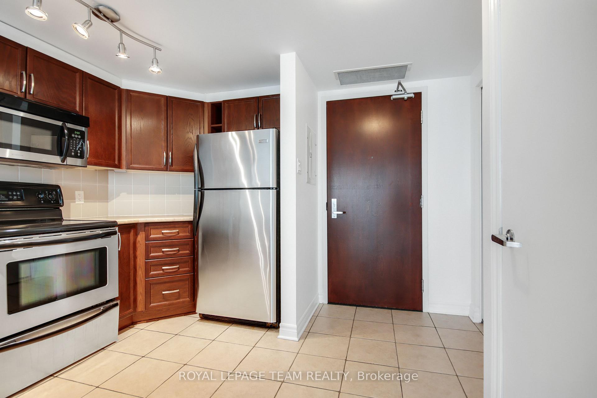 Photo 7 of Unit 1609, 200 Rideau Street, Ottawa, Sandy Hill — HOMEH