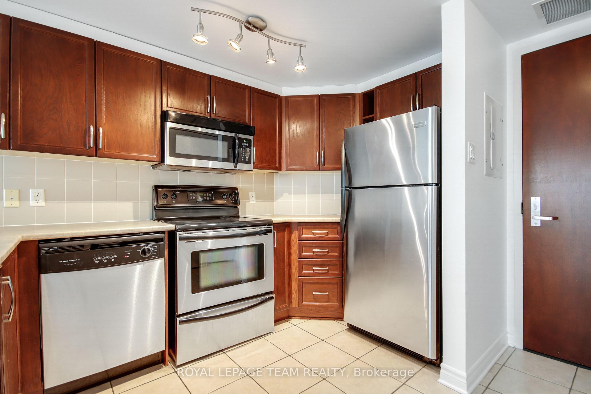 Photo 8 of Unit 1609, 200 Rideau Street, Ottawa, Sandy Hill — HOMEH