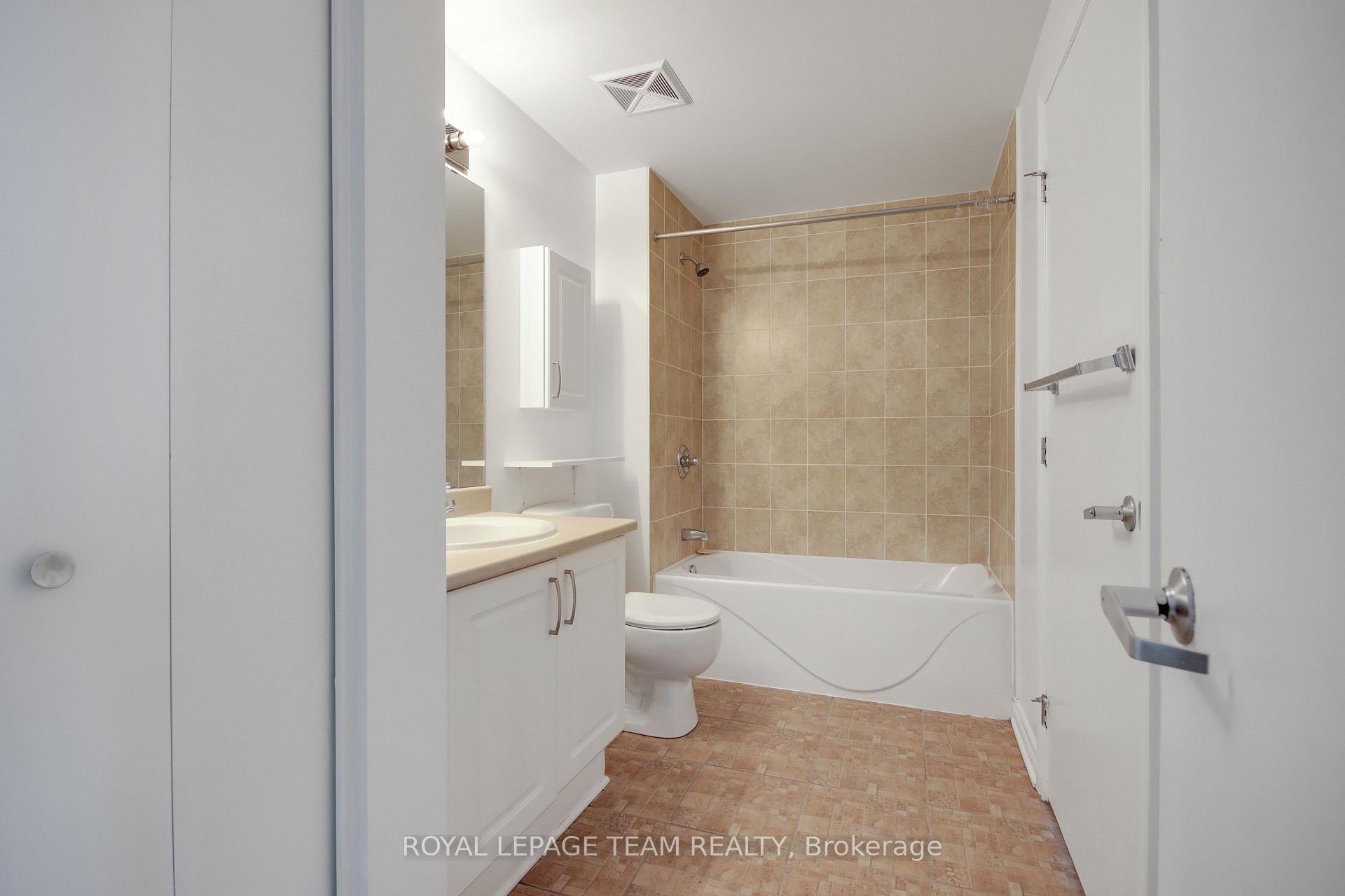 Photo 16 of Unit 1609, 200 Rideau Street, Ottawa, Sandy Hill — HOMEH