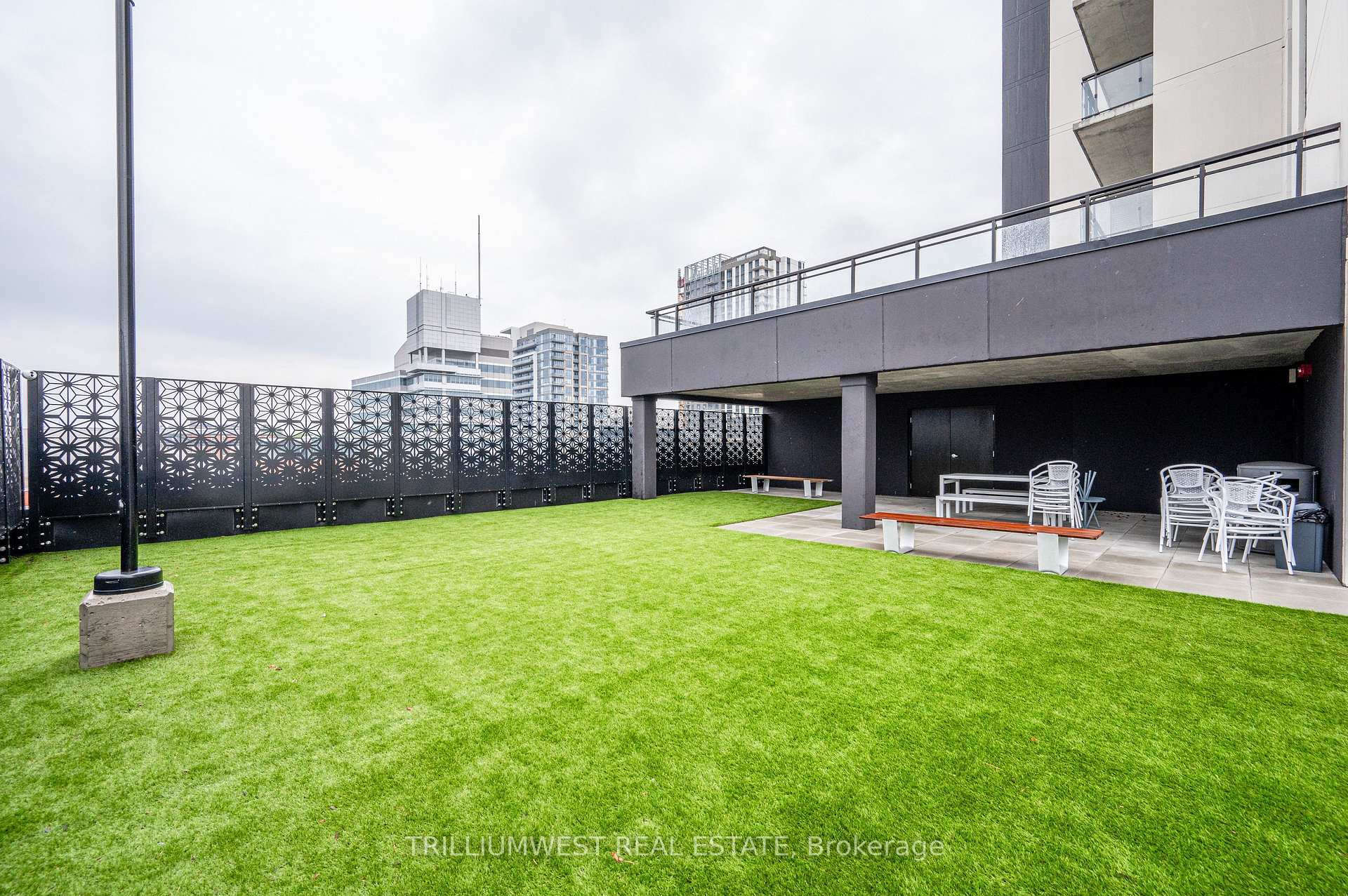 Photo 37 of Unit 4, 60 Charles Street W, Kitchener — HOMEH