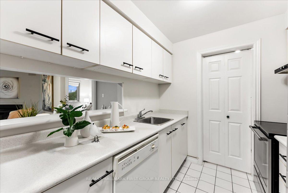 Photo 11 of Unit 216, 191 Lake Driveway, Ajax, South West — HOMEH