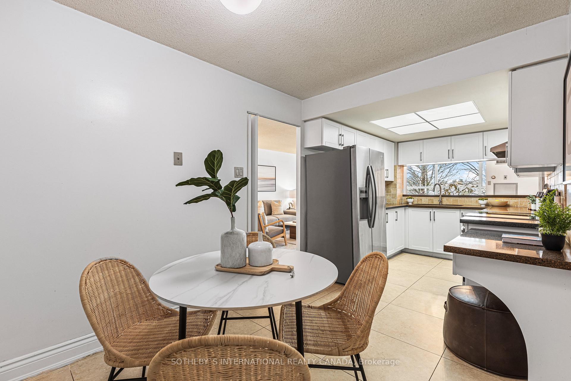 Photo 36 of Unit 215, 7905 Bayview Avenue, Markham, Aileen-Willowbrook — HOMEH