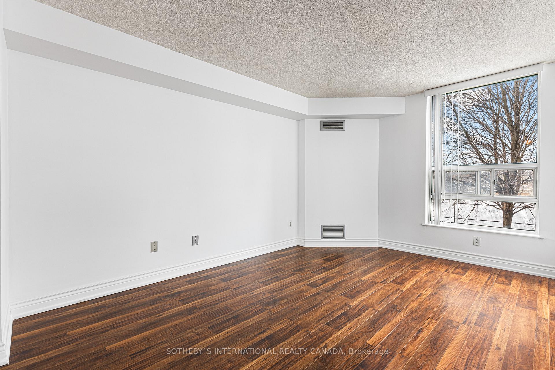 Photo 47 of Unit 215, 7905 Bayview Avenue, Markham, Aileen-Willowbrook — HOMEH