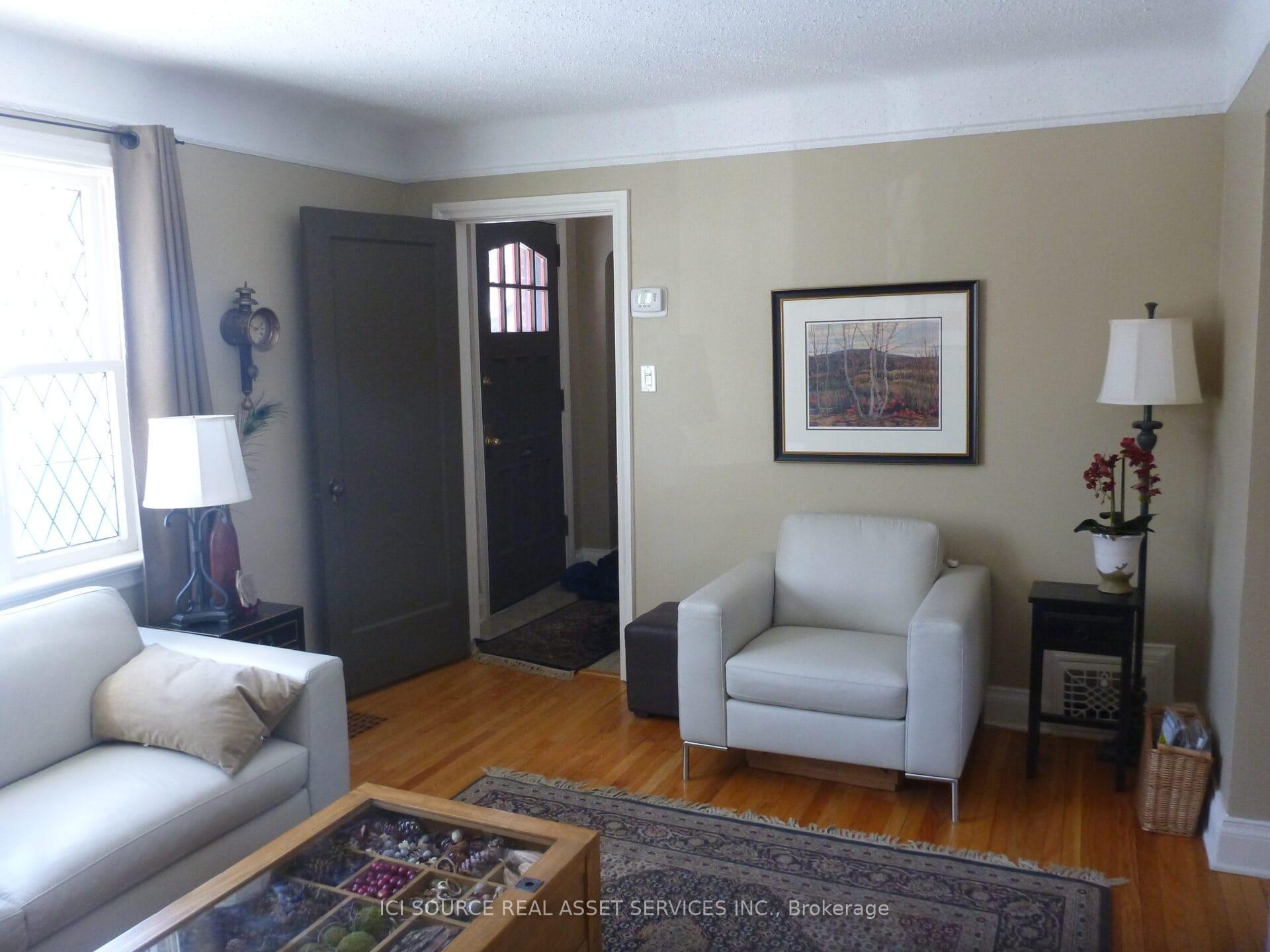 Photo 3 of 40 Marlowe Crescent, Ottawa, Ottawa East — HOMEH