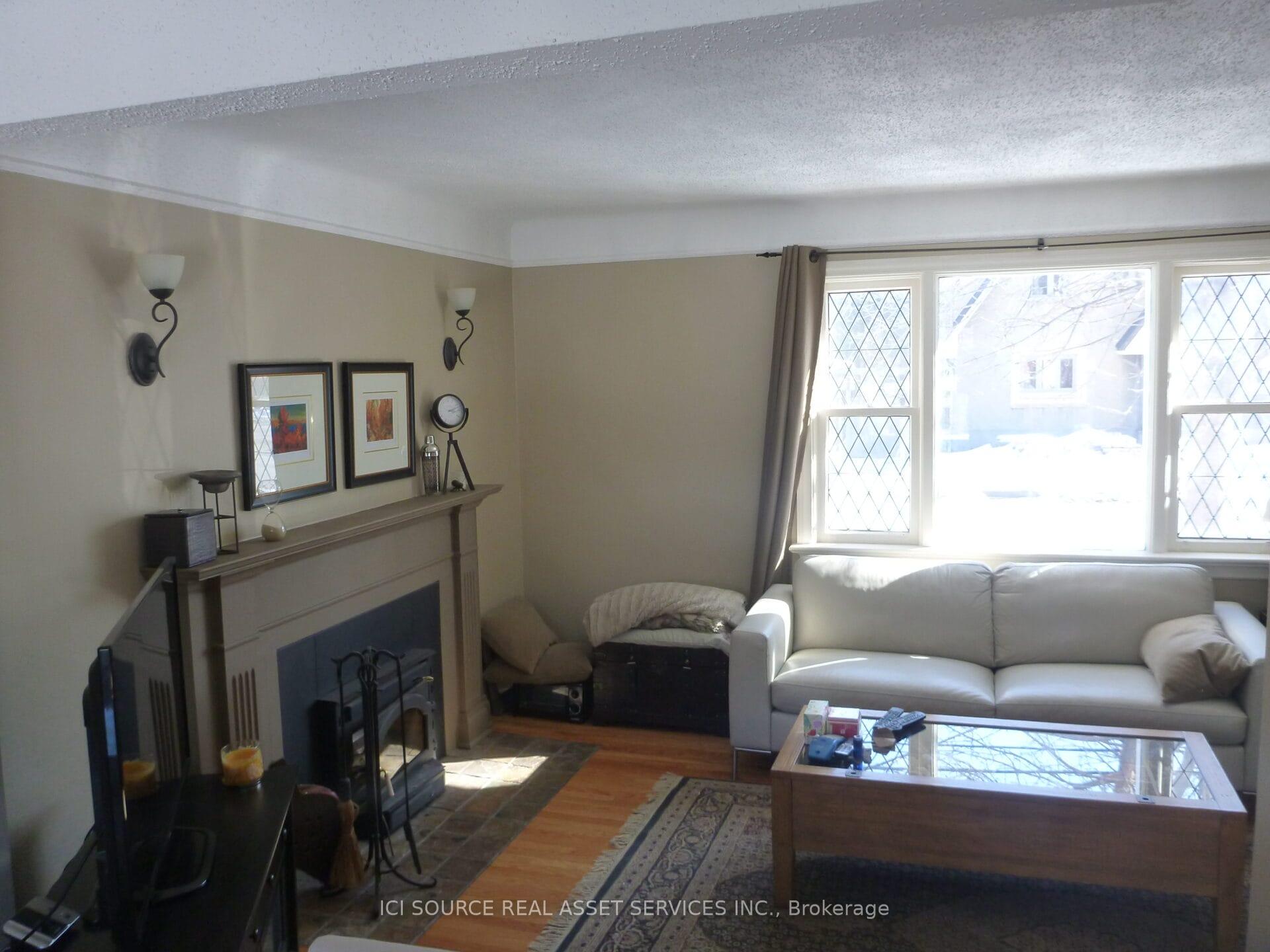 Photo 4 of 40 Marlowe Crescent, Ottawa, Ottawa East — HOMEH