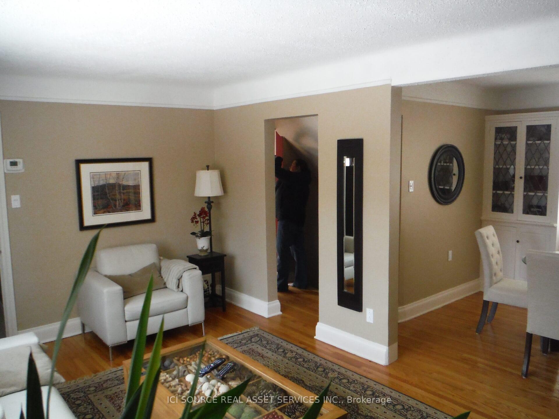 Photo 5 of 40 Marlowe Crescent, Ottawa, Ottawa East — HOMEH