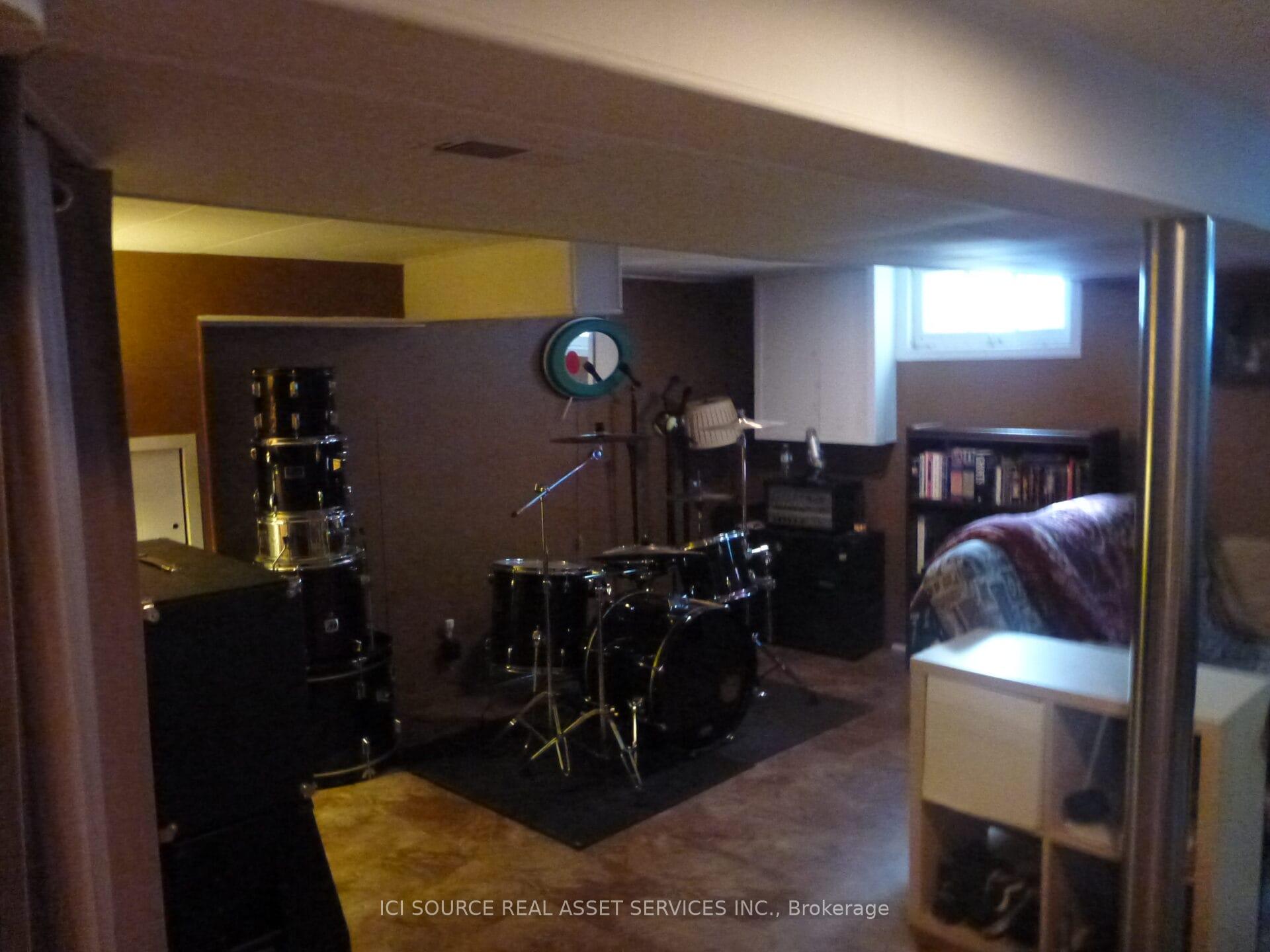 Photo 12 of 40 Marlowe Crescent, Ottawa, Ottawa East — HOMEH
