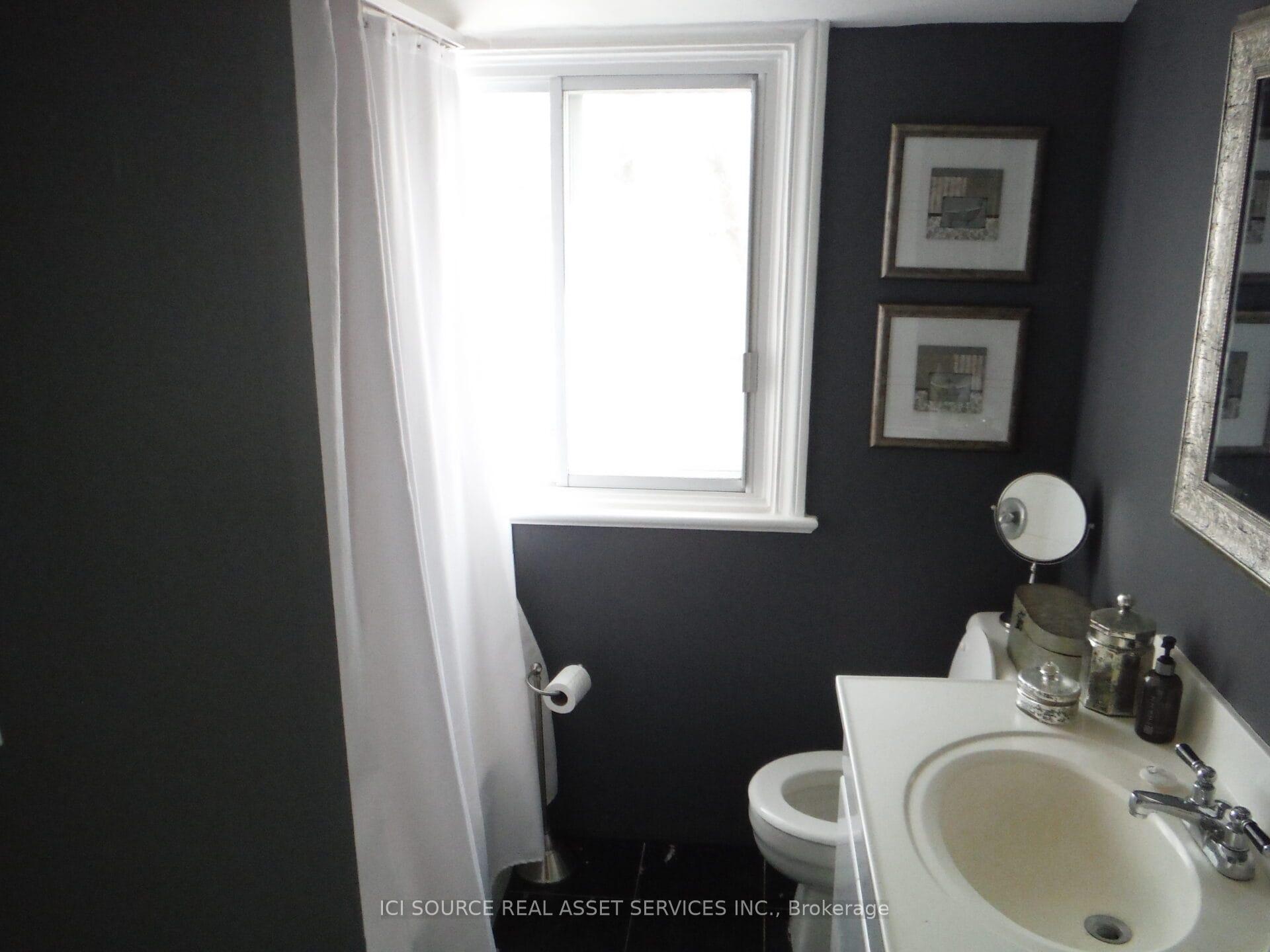 Photo 15 of 40 Marlowe Crescent, Ottawa, Ottawa East — HOMEH