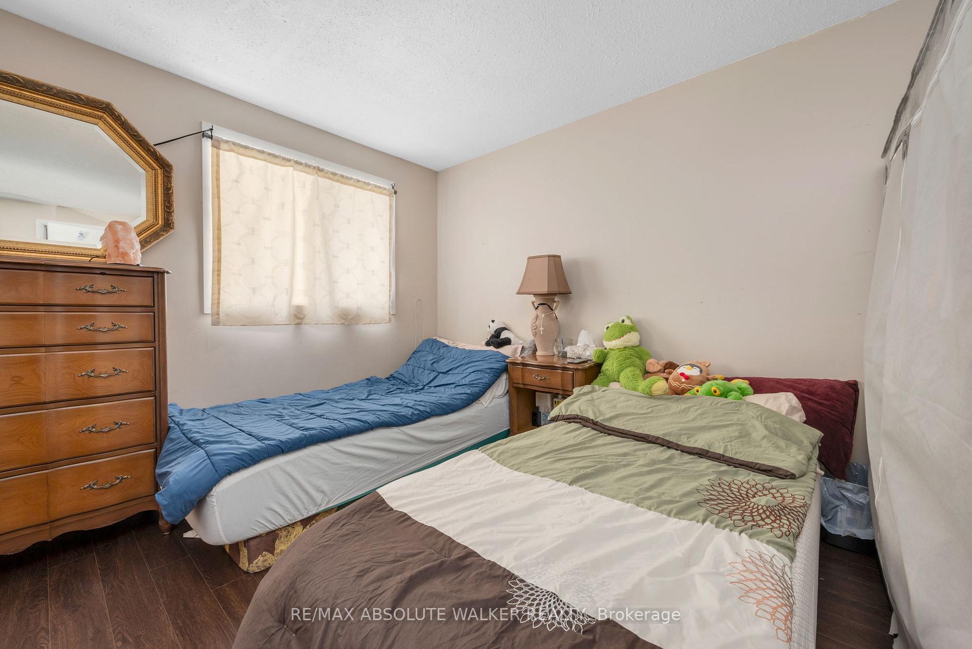 Photo 11 of 25A Sonnet Crescent, Ottawa, Westcliffe Estates — HOMEH