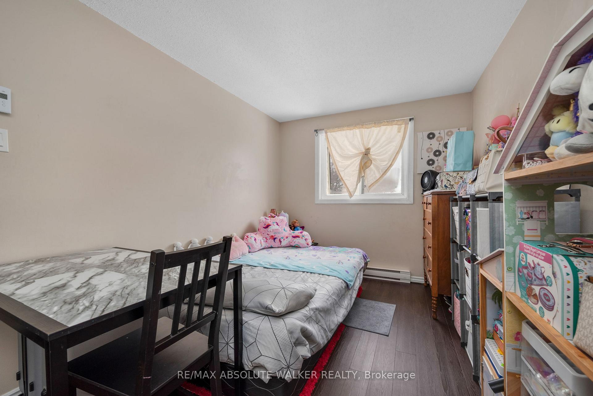 Photo 13 of 25A Sonnet Crescent, Ottawa, Westcliffe Estates — HOMEH