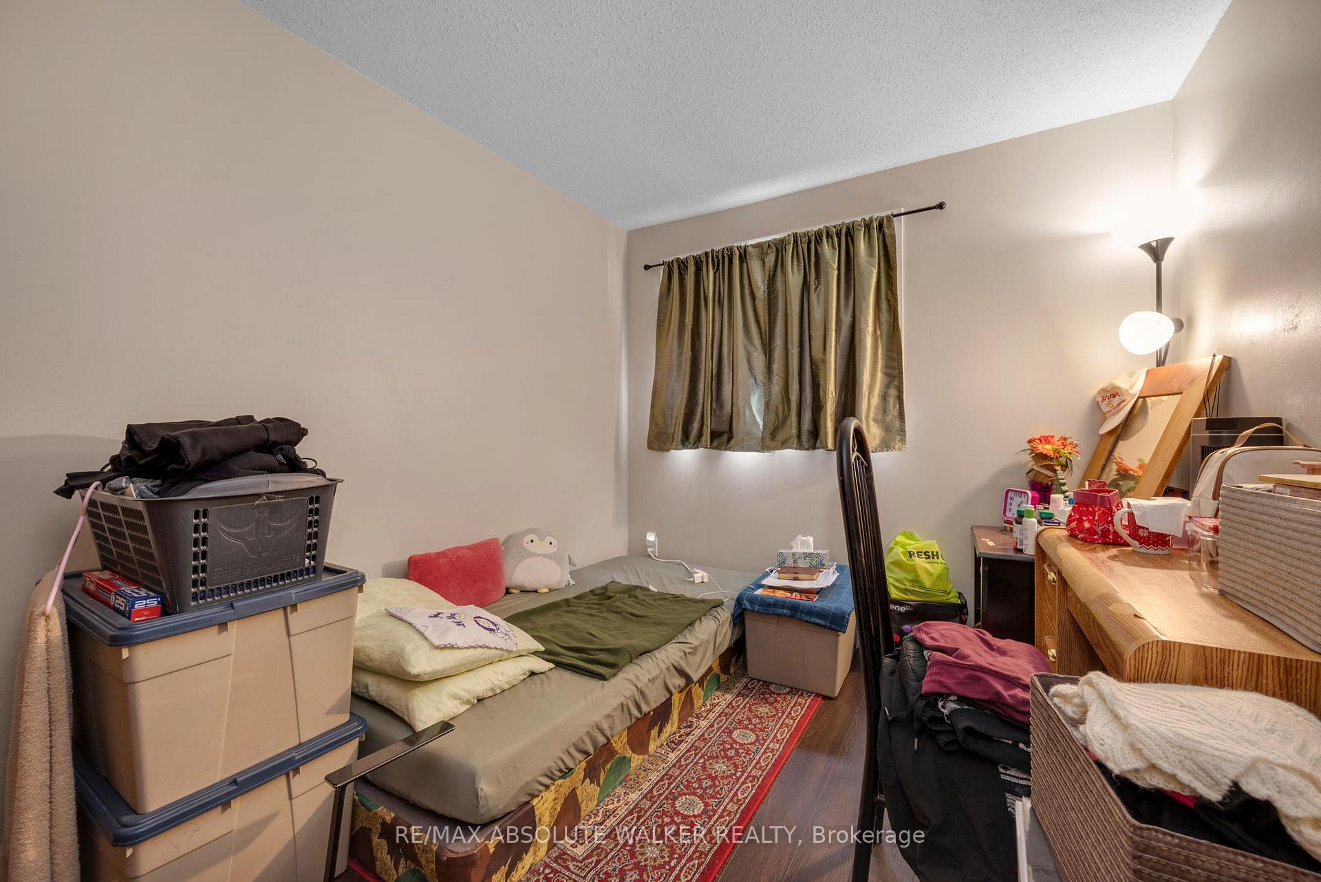 Photo 14 of 25A Sonnet Crescent, Ottawa, Westcliffe Estates — HOMEH