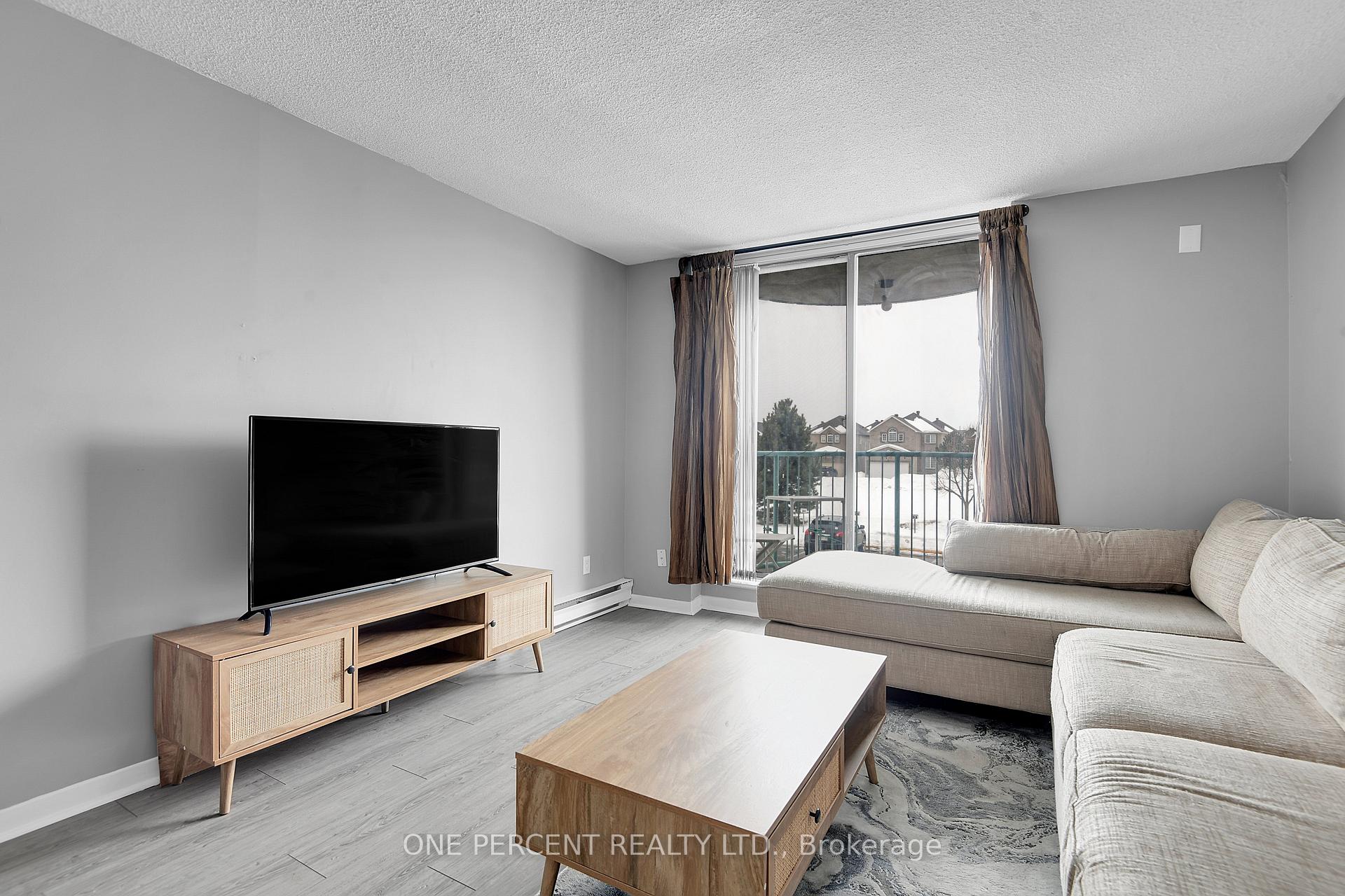 Photo 13 of Unit 204, 1440 Heron Road, Ottawa, Heron Gate — HOMEH