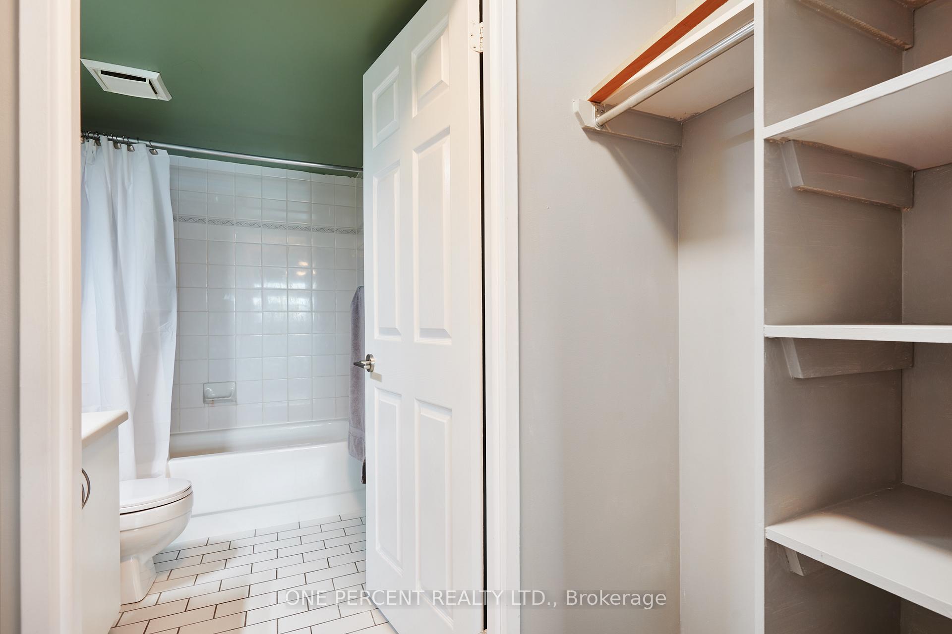 Photo 21 of Unit 204, 1440 Heron Road, Ottawa, Heron Gate — HOMEH