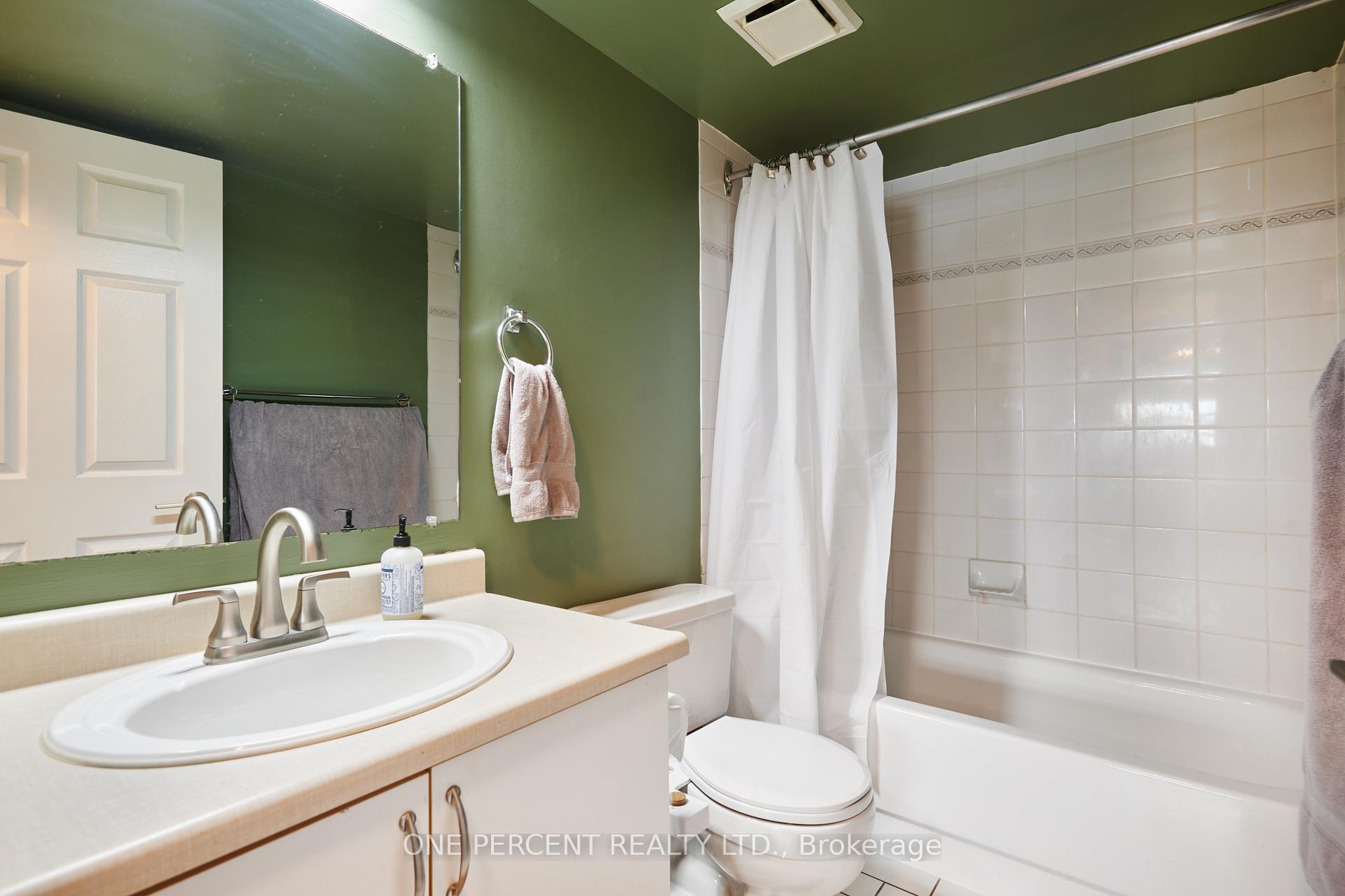 Photo 22 of Unit 204, 1440 Heron Road, Ottawa, Heron Gate — HOMEH