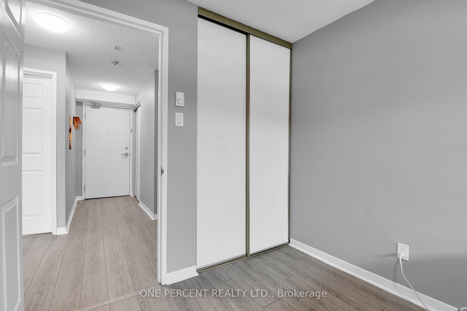 Photo 25 of Unit 204, 1440 Heron Road, Ottawa, Heron Gate — HOMEH