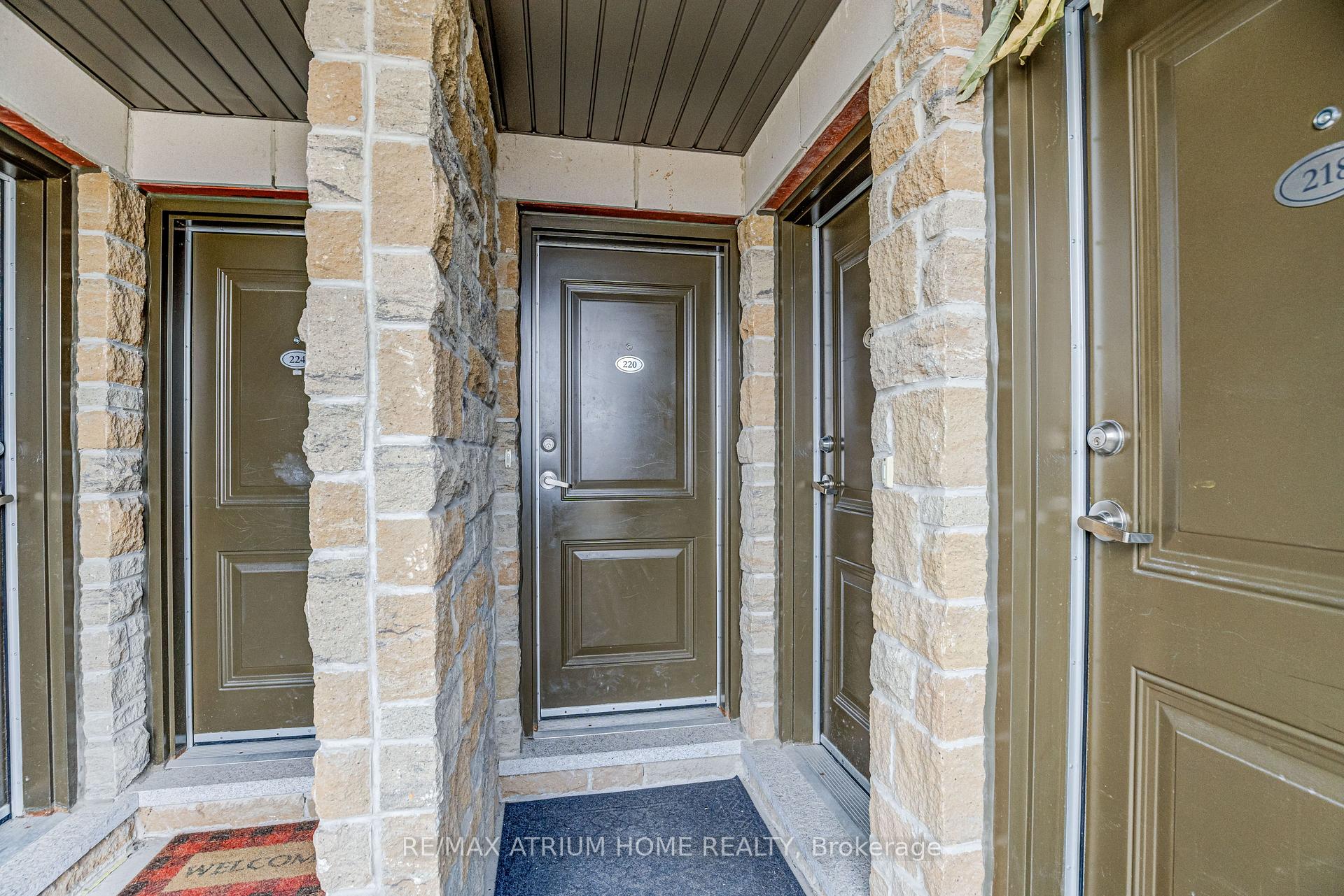 Photo 2 of Unit 220, 10 Dunsheath Way, Markham, Cornell — HOMEH