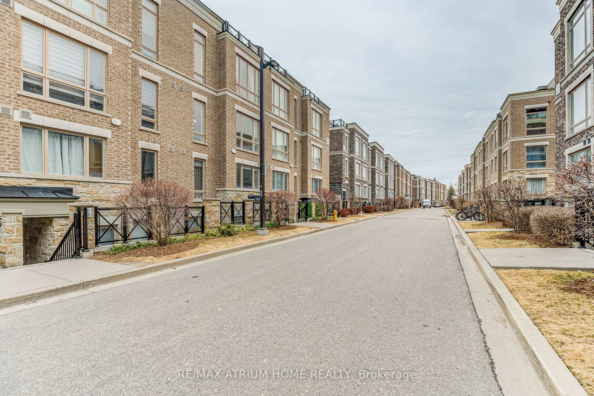 Photo 9 of Unit 220, 10 Dunsheath Way, Markham, Cornell — HOMEH