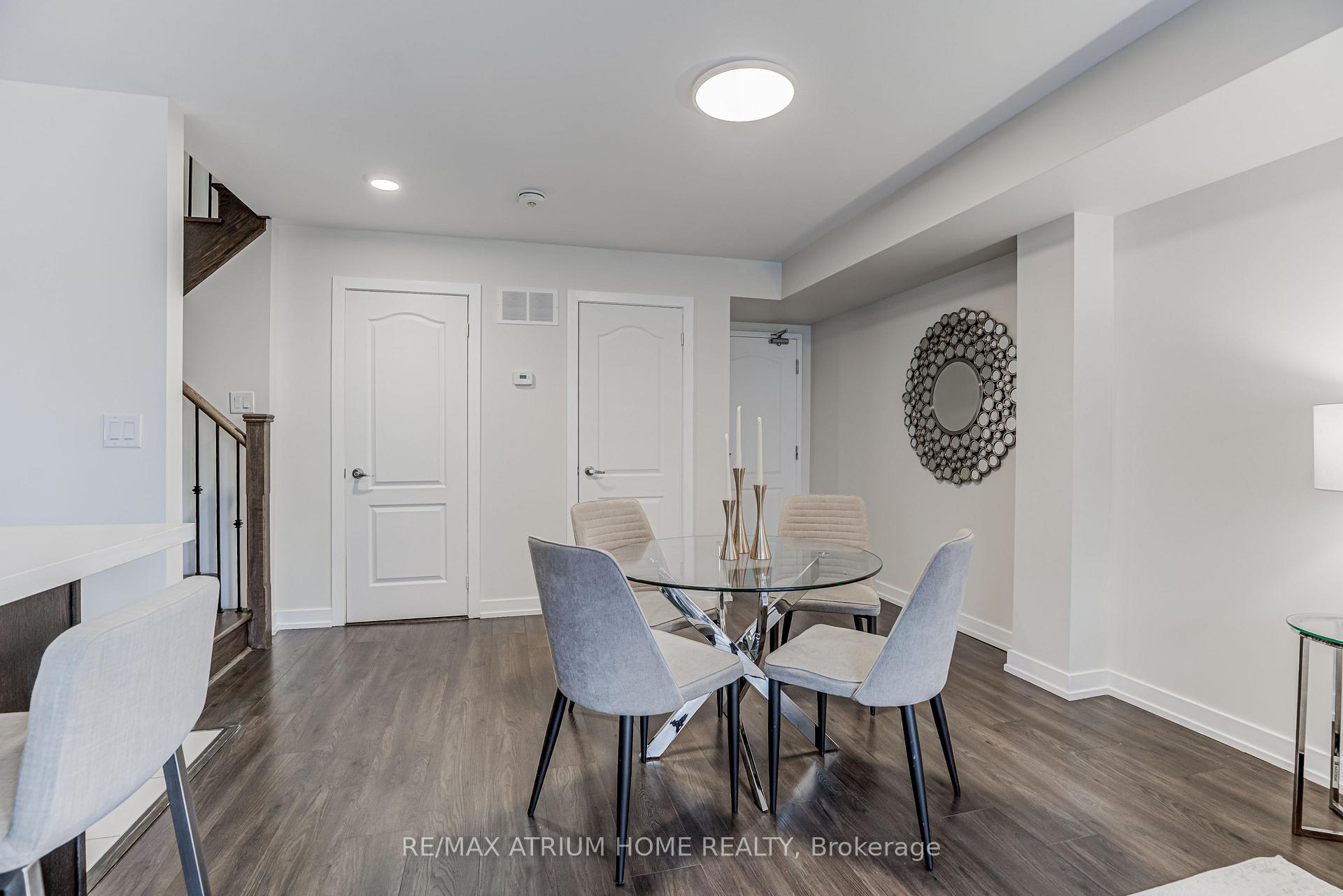 Photo 16 of Unit 220, 10 Dunsheath Way, Markham, Cornell — HOMEH