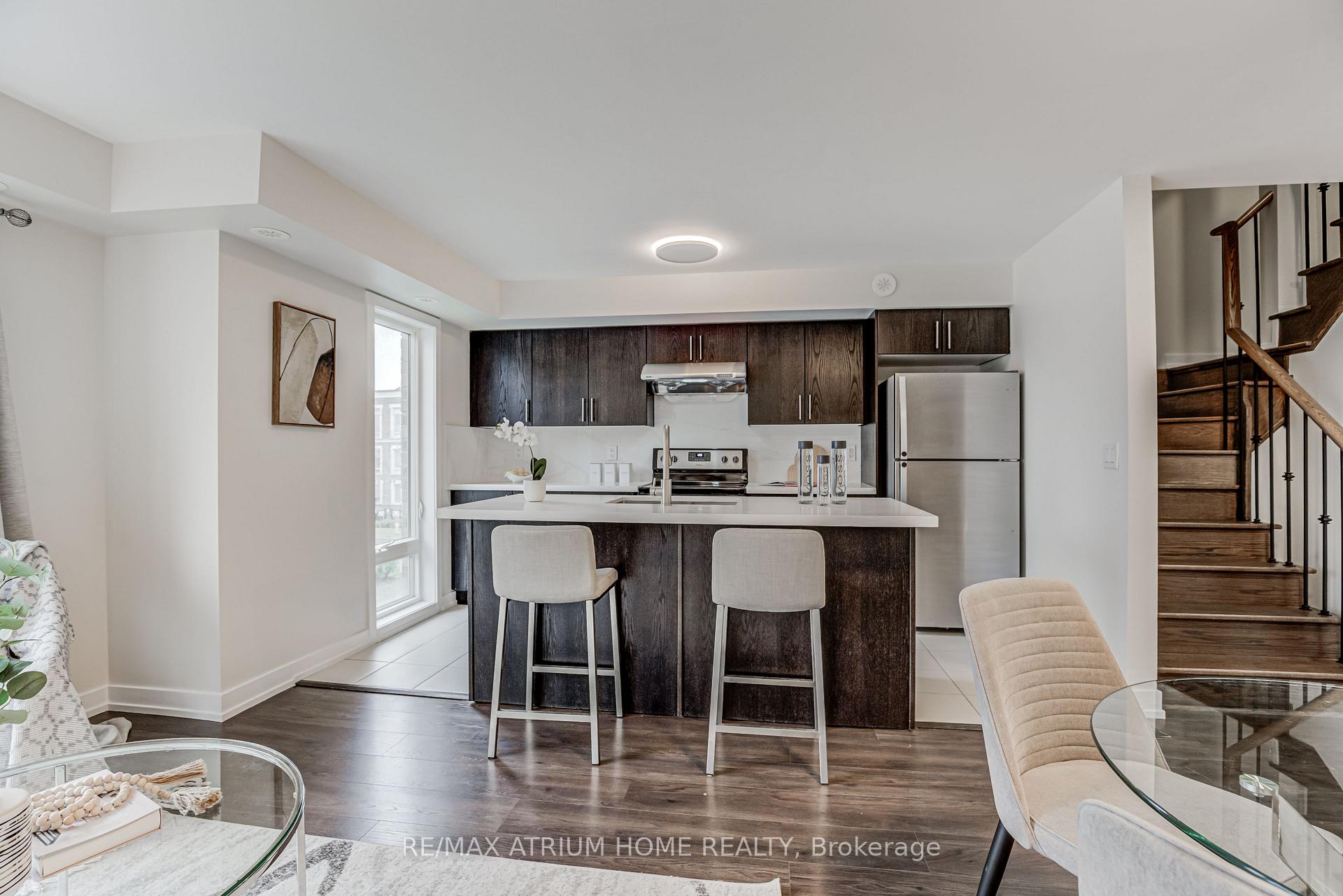 Photo 22 of Unit 220, 10 Dunsheath Way, Markham, Cornell — HOMEH