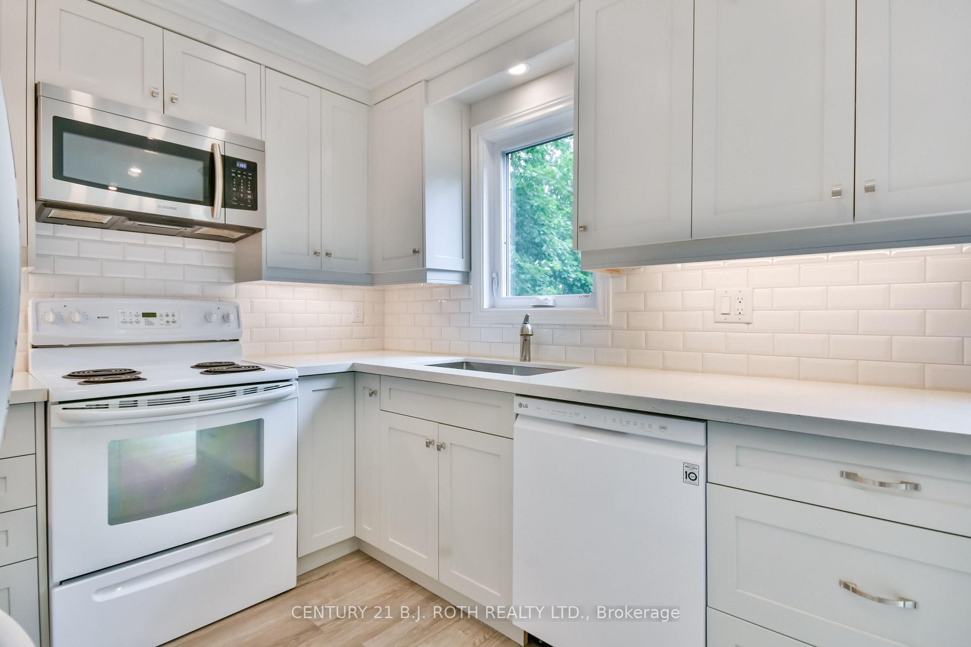 Photo 9 of 1 Kelly Place, Barrie, Allandale — HOMEH