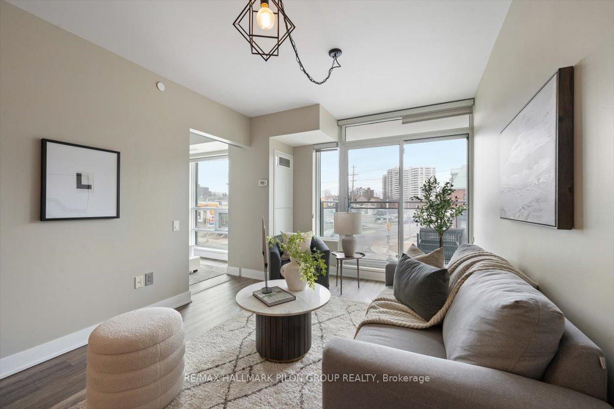 Photo 8 of Unit 204, 411 Mackay Street, Ottawa, Lindenlea — HOMEH