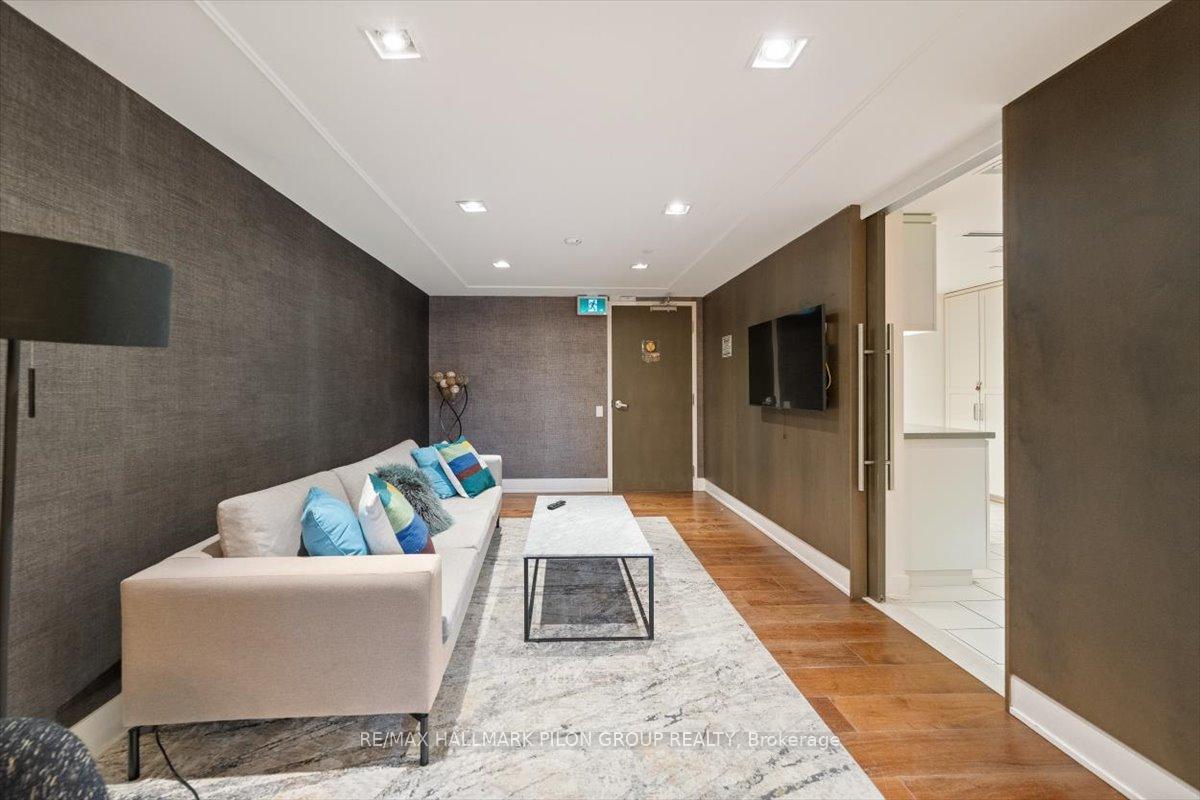 Photo 17 of Unit 204, 411 Mackay Street, Ottawa, Lindenlea — HOMEH