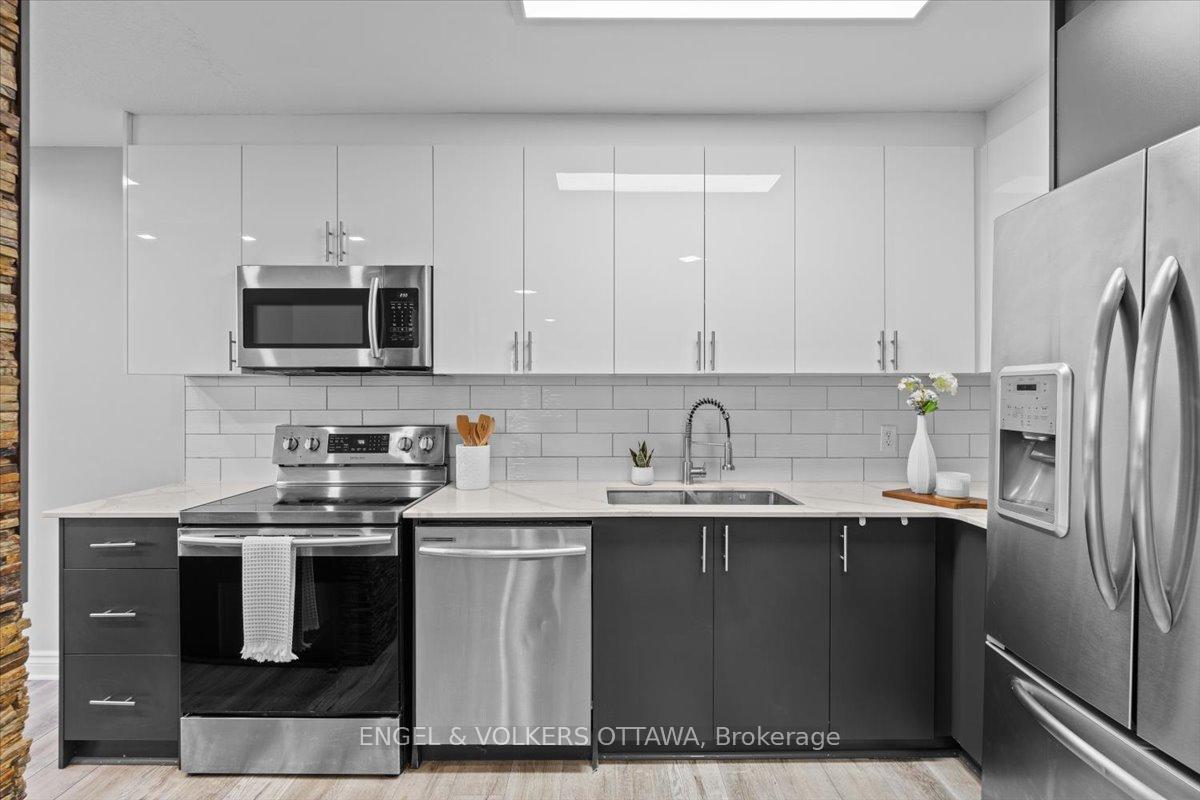 Photo 1 of Unit 610, 2020 Jasmine Crescent, Ottawa, Beacon Hill South — HOMEH