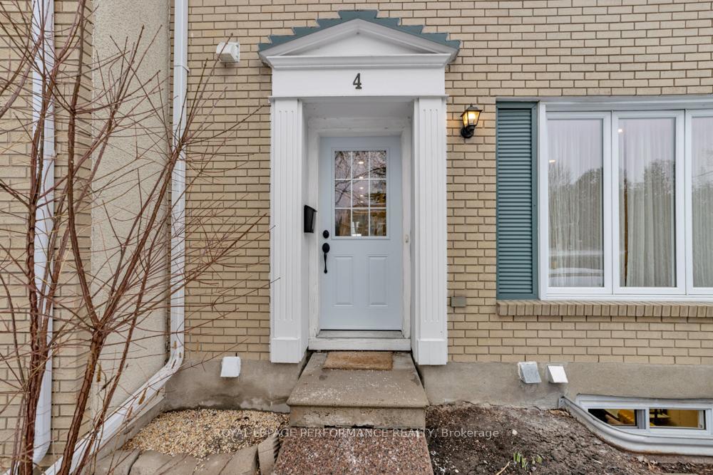 Photo 3 of Unit 4, 2300 Ogilvie Road, Ottawa, Beaconwood — HOMEH