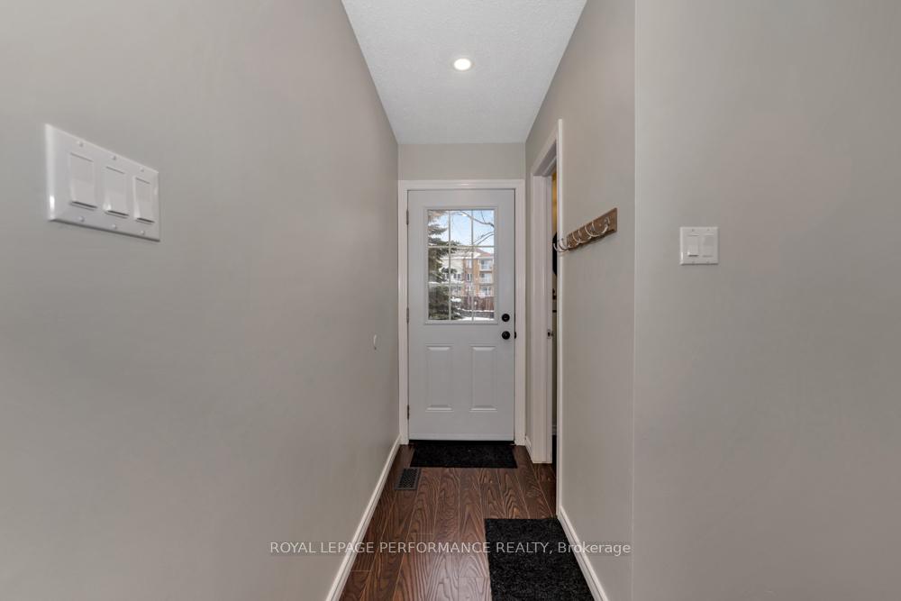 Photo 4 of Unit 4, 2300 Ogilvie Road, Ottawa, Beaconwood — HOMEH