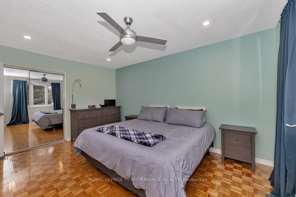 Photo 19 of Unit 4, 2300 Ogilvie Road, Ottawa, Beaconwood — HOMEH