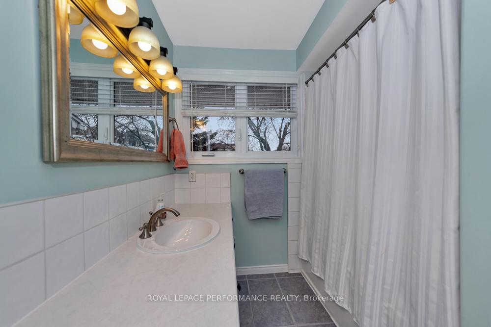 Photo 24 of Unit 4, 2300 Ogilvie Road, Ottawa, Beaconwood — HOMEH
