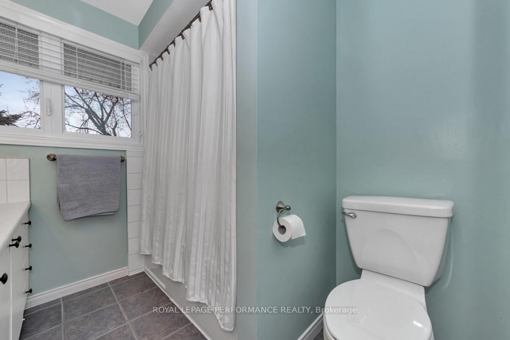 Photo 26 of Unit 4, 2300 Ogilvie Road, Ottawa, Beaconwood — HOMEH