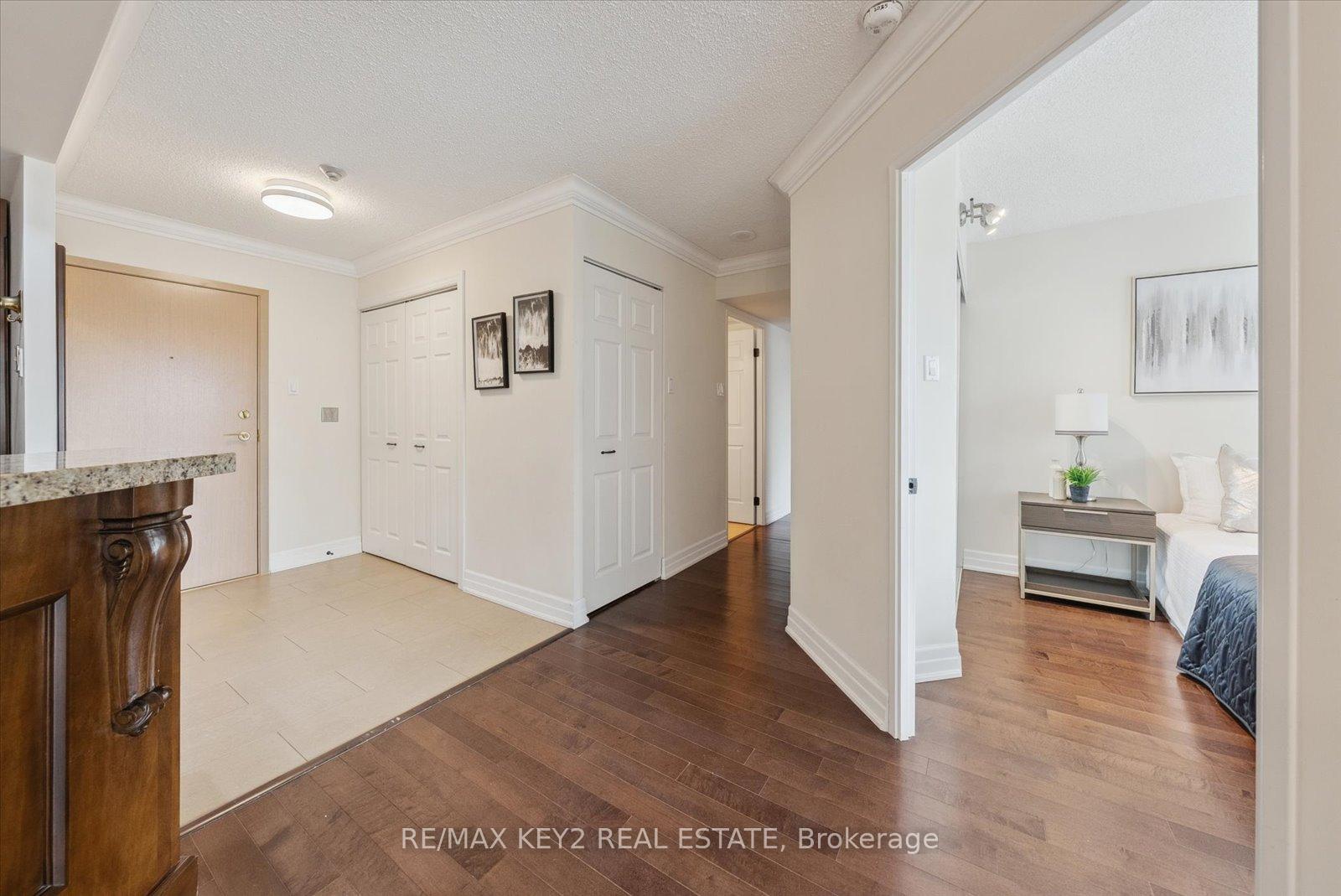 Photo 3 of Unit 305, 7805 Bayview Avenue, Markham, Aileen-Willowbrook — HOMEH
