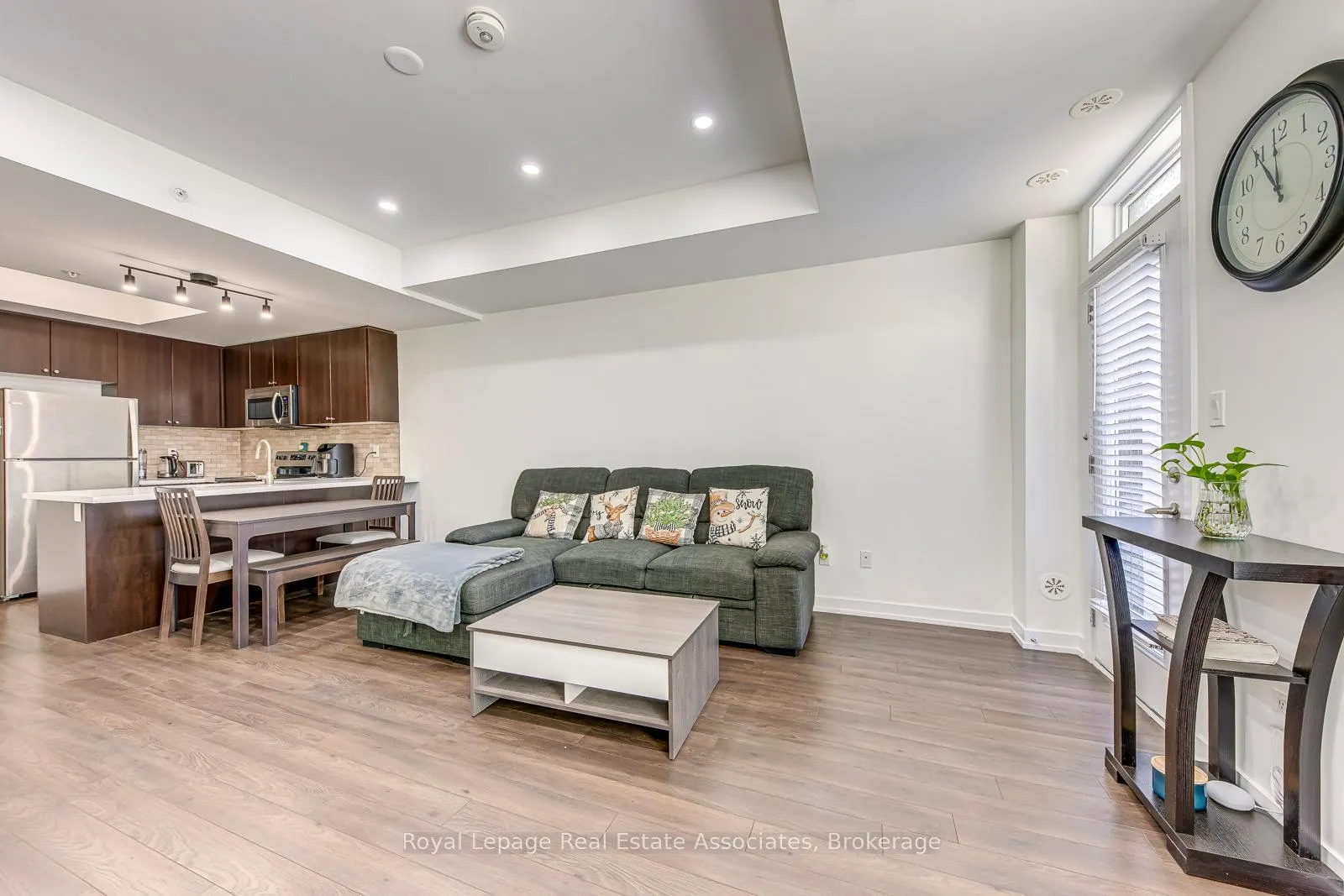 Photo 8 of Unit 310, 1555 Kingston Road, Pickering, Brock Ridge — HOMEH