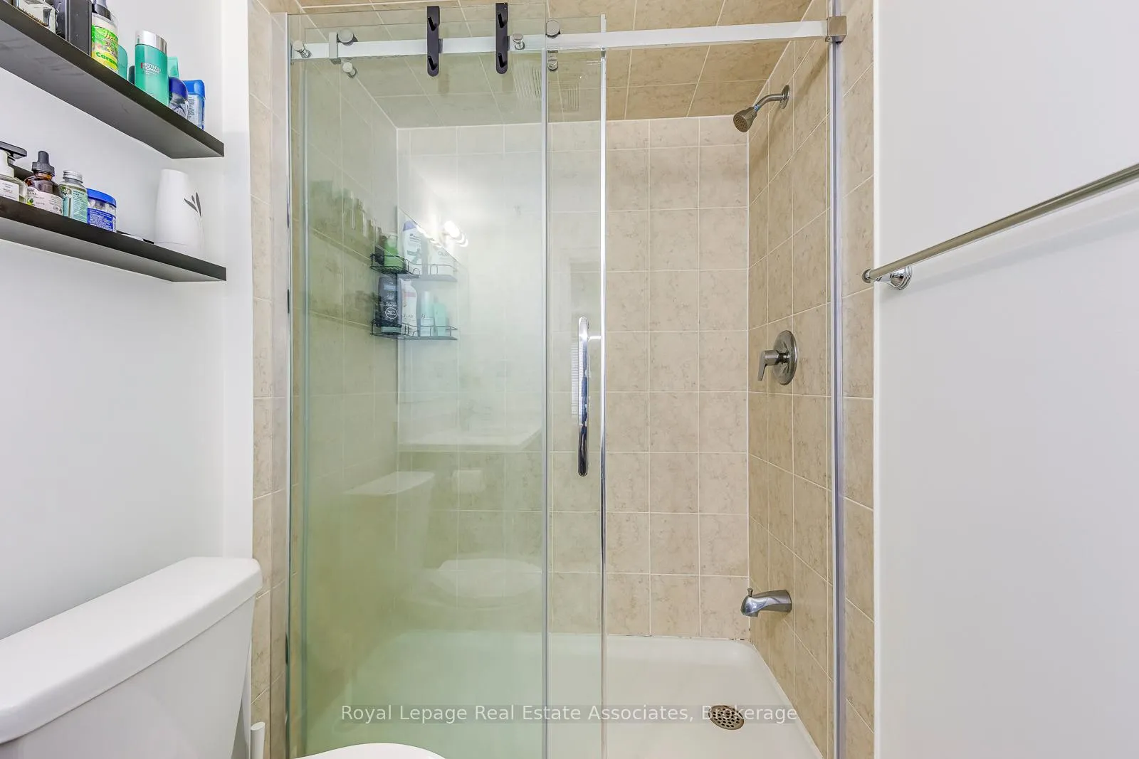 Photo 25 of Unit 310, 1555 Kingston Road, Pickering, Brock Ridge — HOMEH