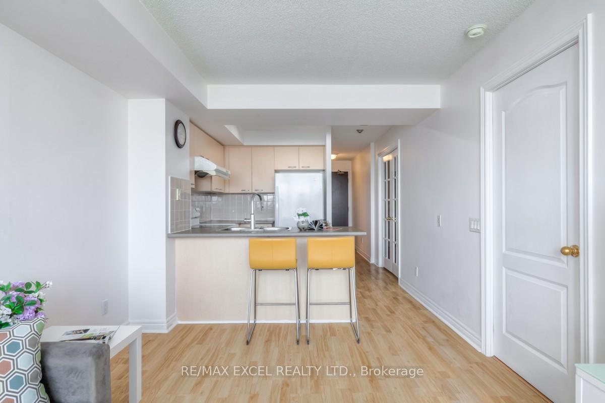 Photo 9 of Unit 701, 25 Times Avenue, Markham, Commerce Valley — HOMEH