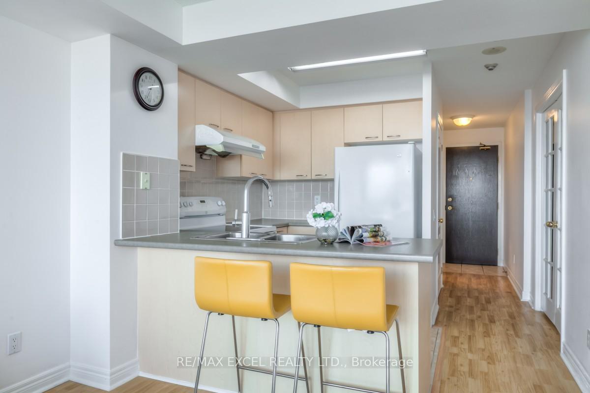 Photo 10 of Unit 701, 25 Times Avenue, Markham, Commerce Valley — HOMEH