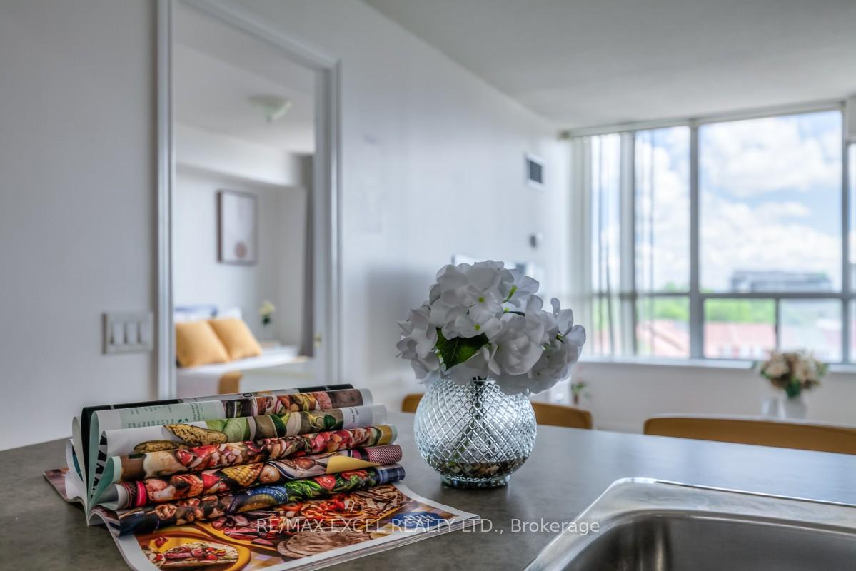 Photo 13 of Unit 701, 25 Times Avenue, Markham, Commerce Valley — HOMEH