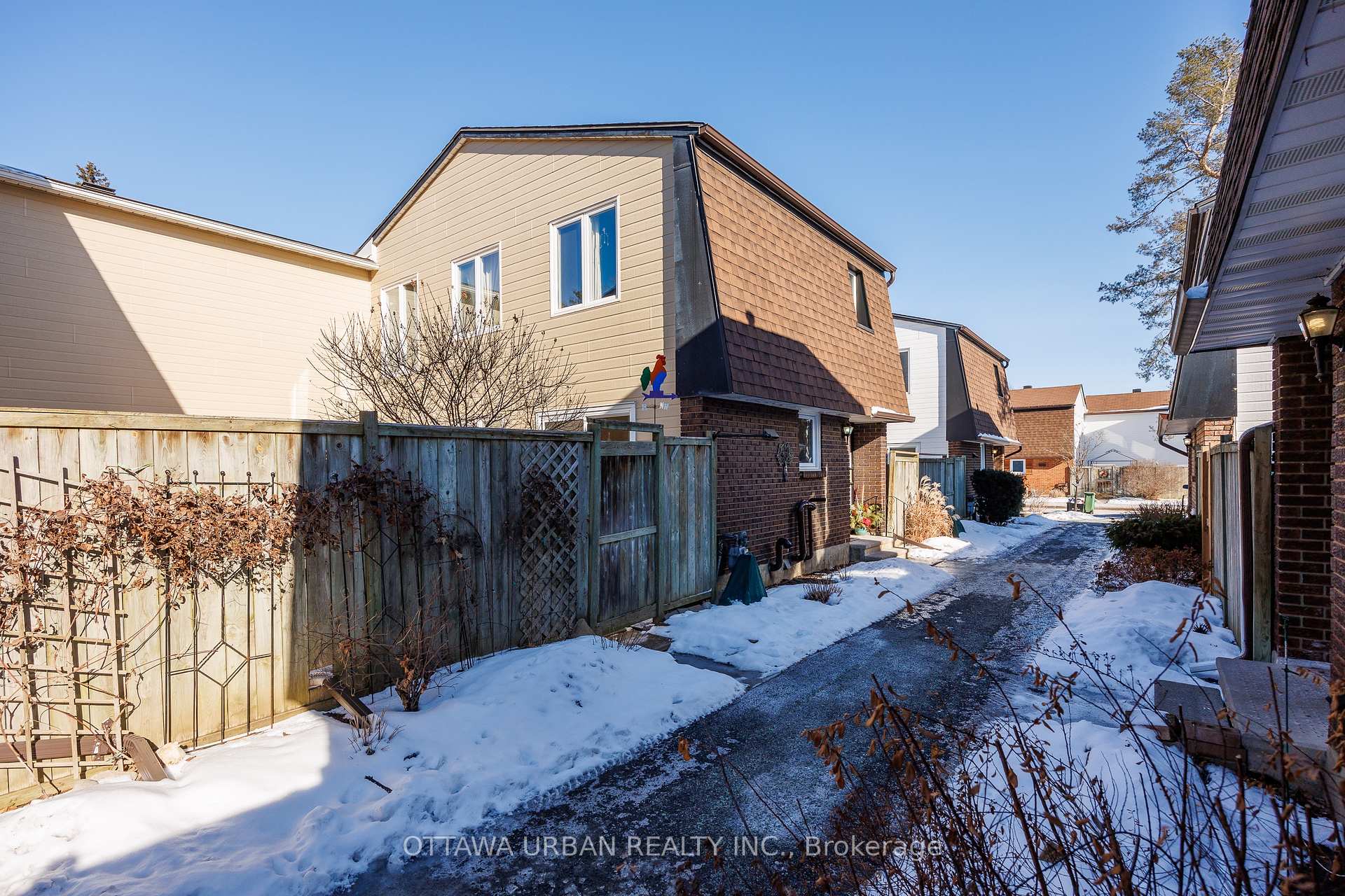 Photo 2 of Unit 115, 3691 Albion Road, Ottawa, Sawmill Creek/Timbermill — HOMEH