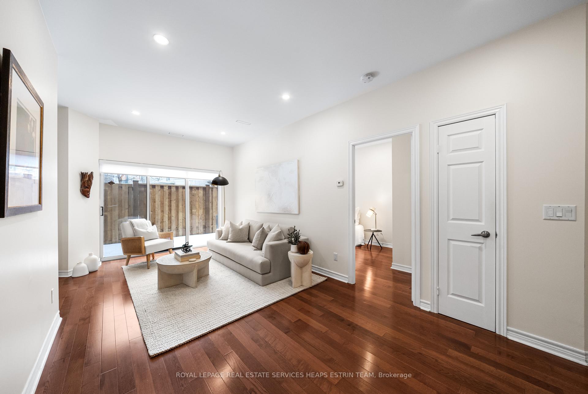 Photo 4 of Unit 106, 211 Randolph Road, Toronto, Leaside — HOMEH
