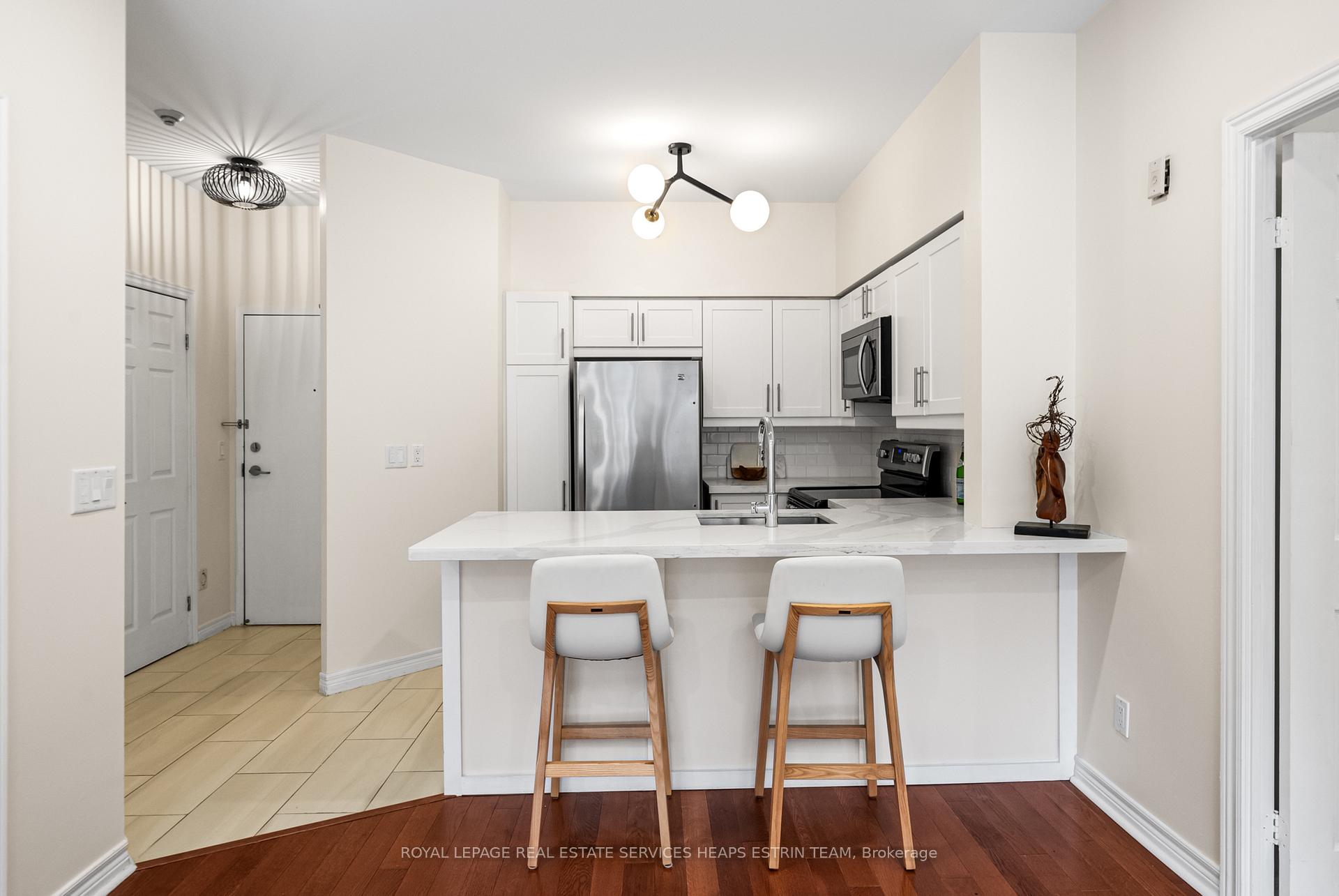 Photo 7 of Unit 106, 211 Randolph Road, Toronto, Leaside — HOMEH