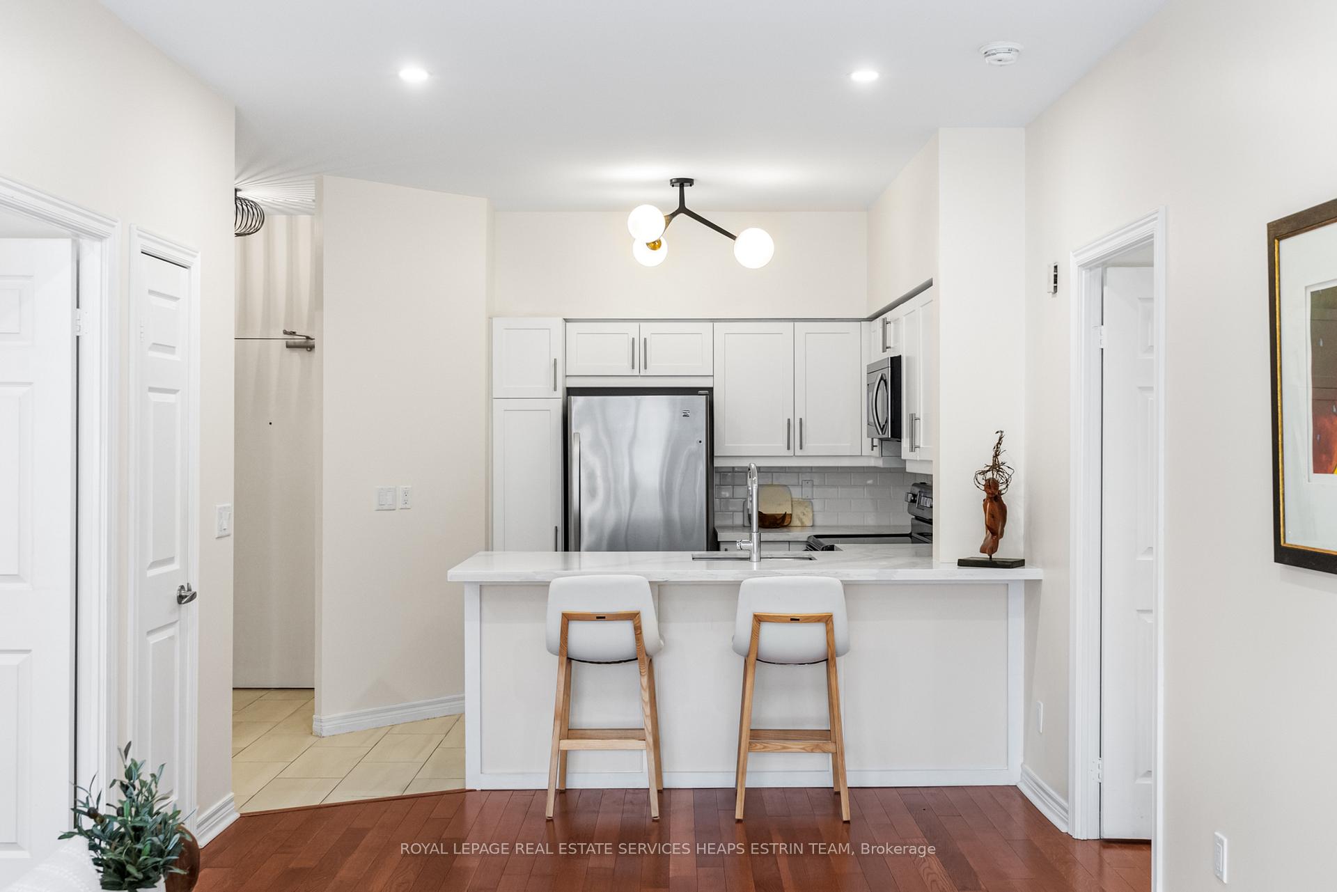 Photo 8 of Unit 106, 211 Randolph Road, Toronto, Leaside — HOMEH