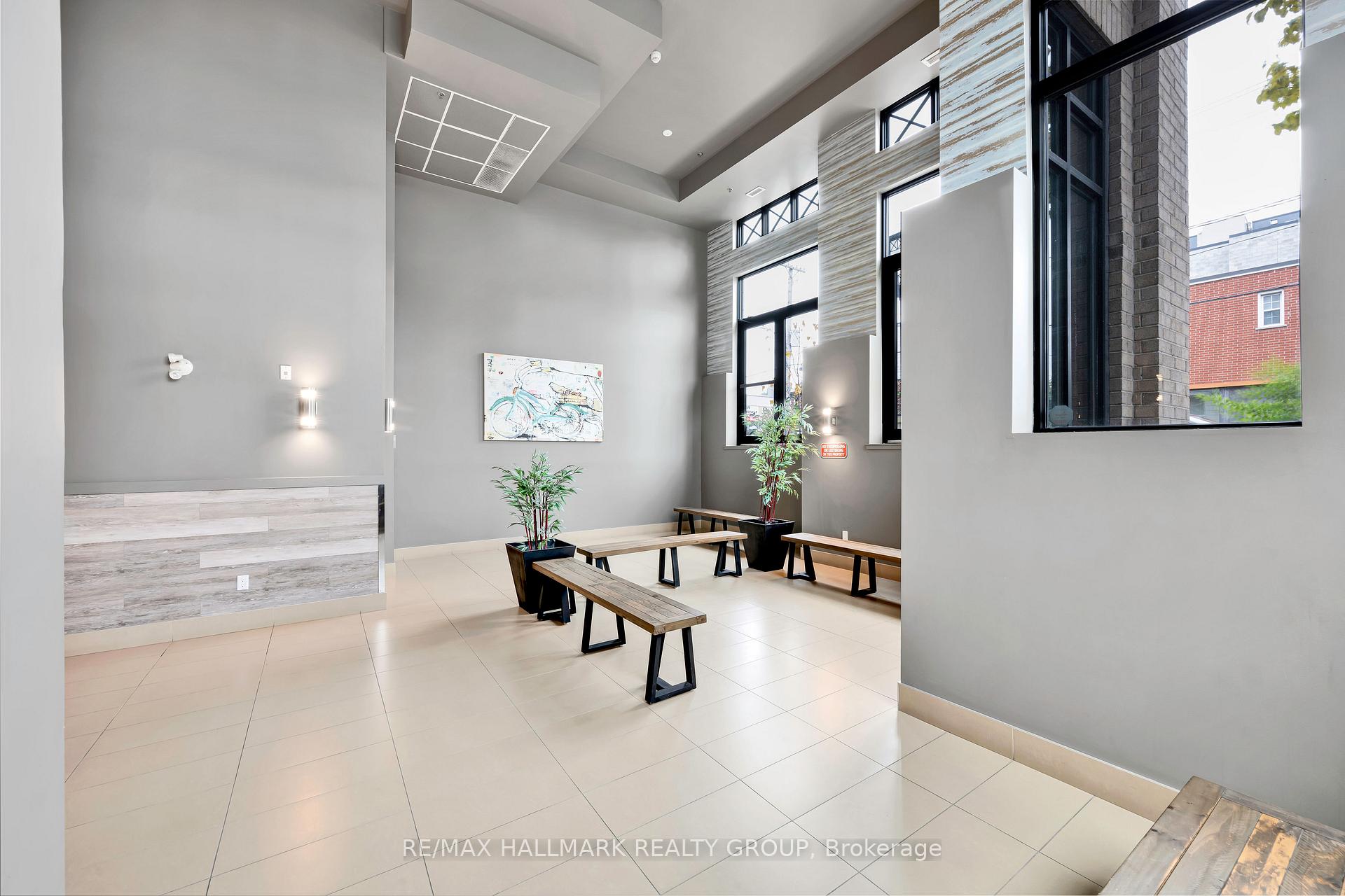 Photo 2 of Unit 407, 429 Kent Street, Ottawa, Ottawa Centre — HOMEH