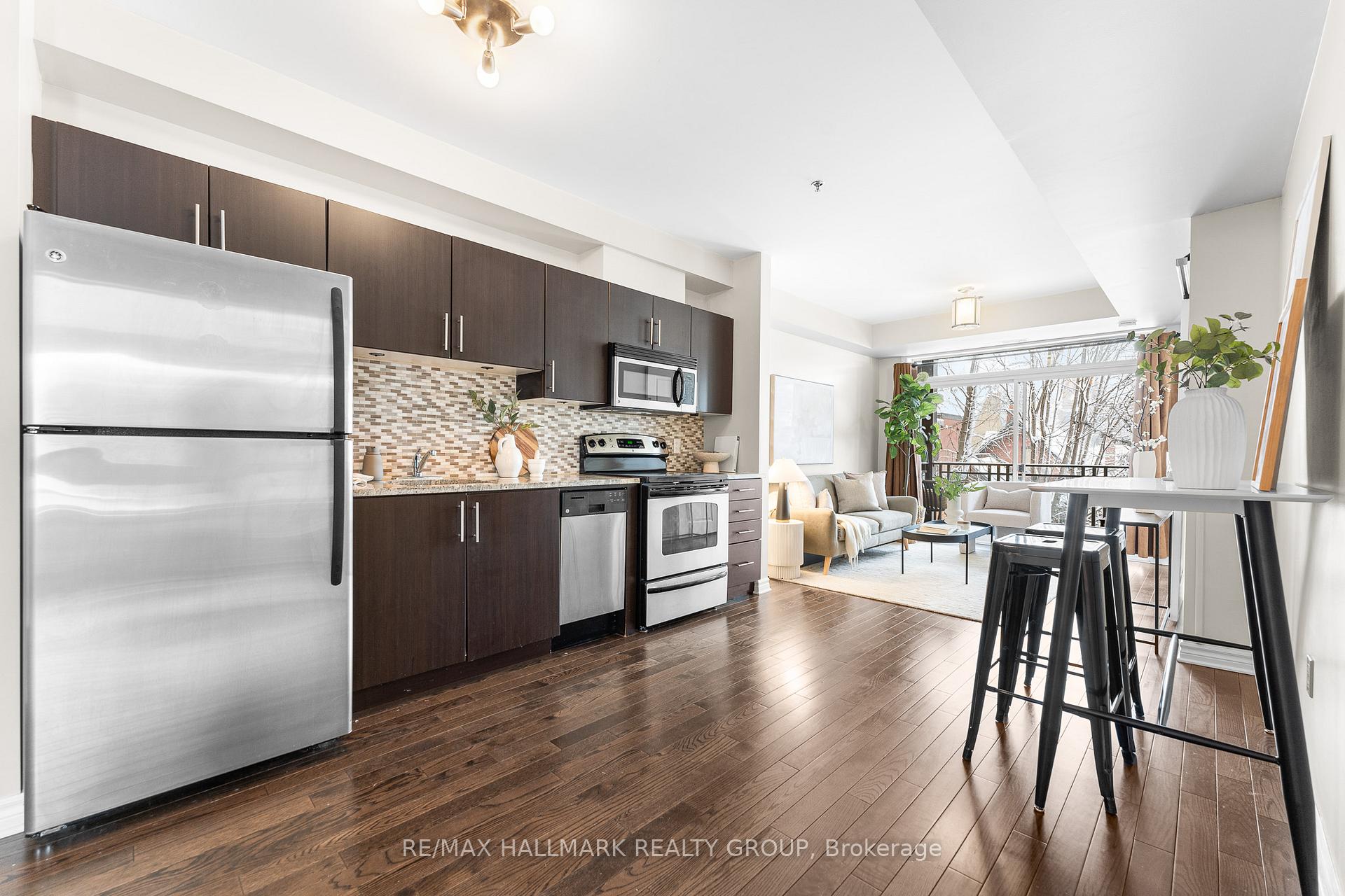 Photo 6 of Unit 407, 429 Kent Street, Ottawa, Ottawa Centre — HOMEH