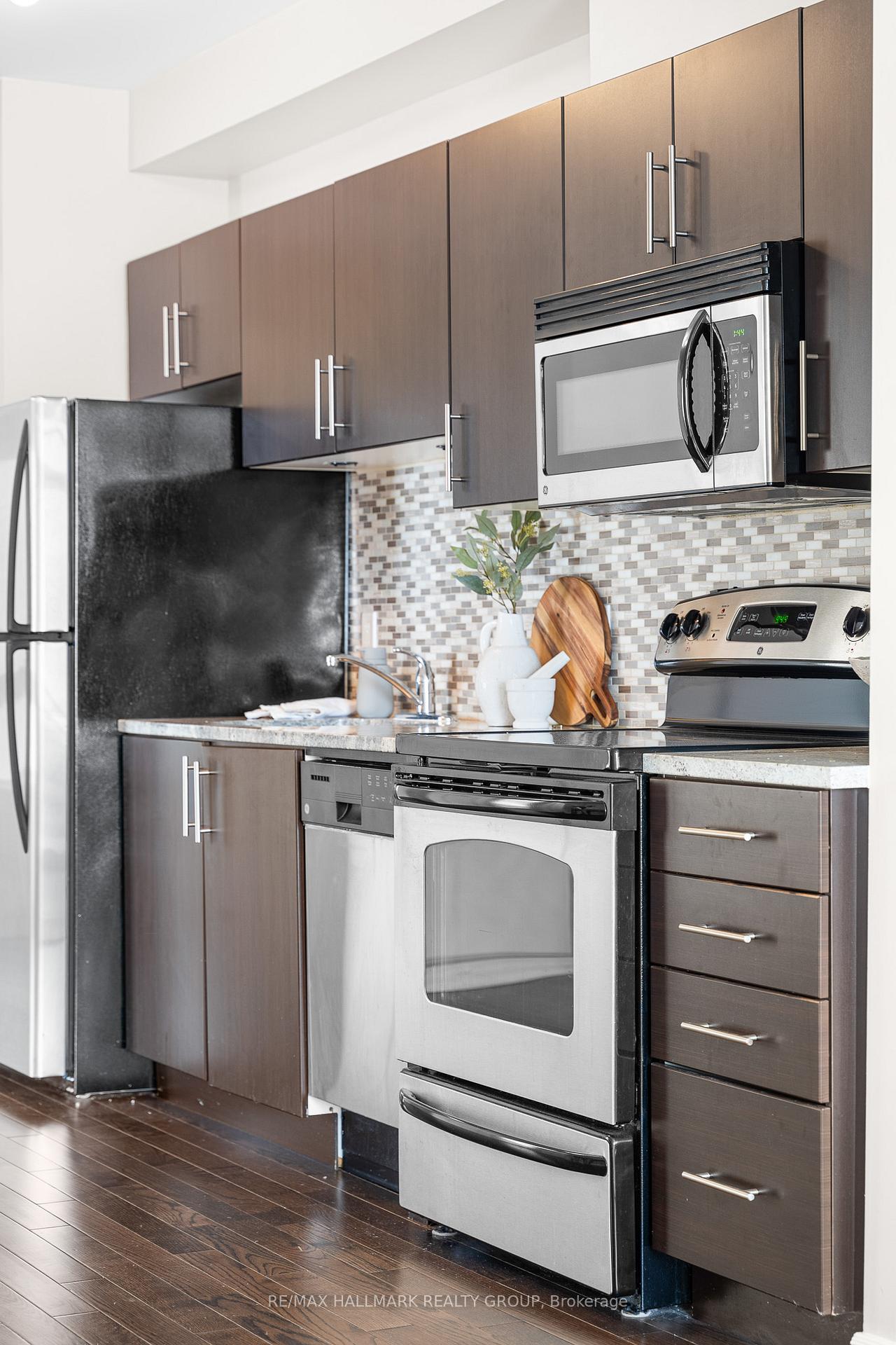 Photo 7 of Unit 407, 429 Kent Street, Ottawa, Ottawa Centre — HOMEH