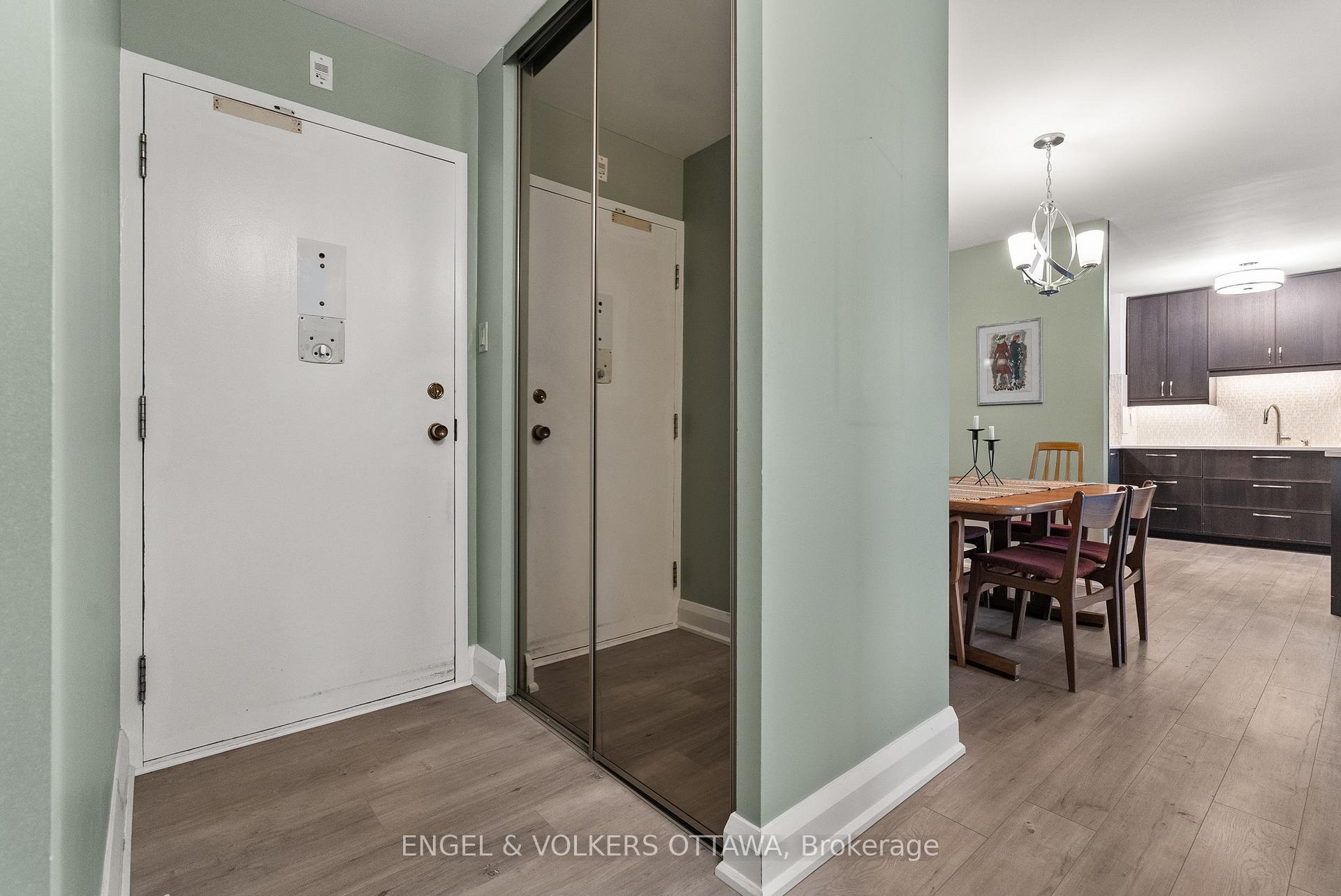 Photo 6 of Unit 1006, 2951 Riverside Drive, Ottawa, Mooneys Bay/Riverside Park — HOMEH