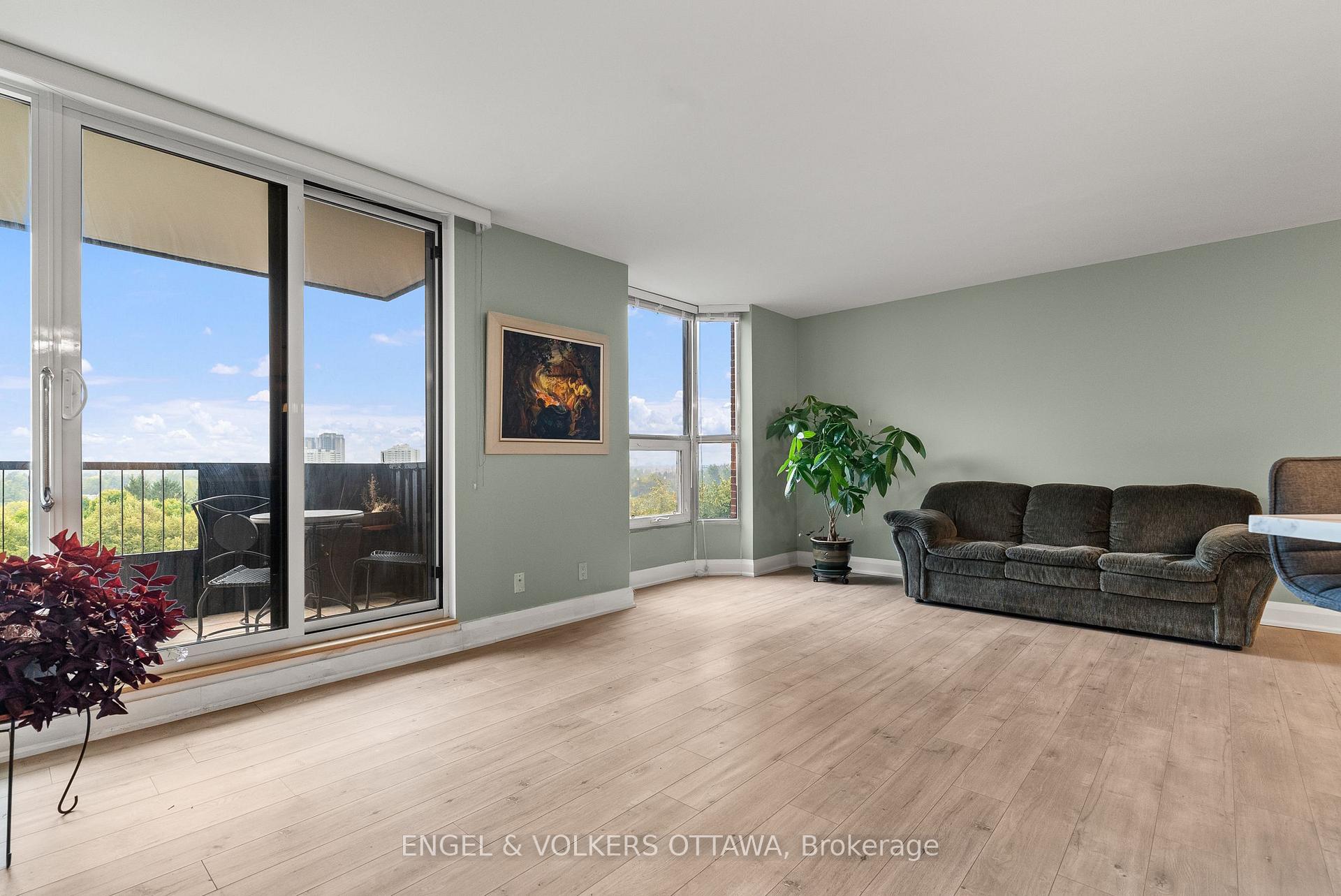 Photo 16 of Unit 1006, 2951 Riverside Drive, Ottawa, Mooneys Bay/Riverside Park — HOMEH