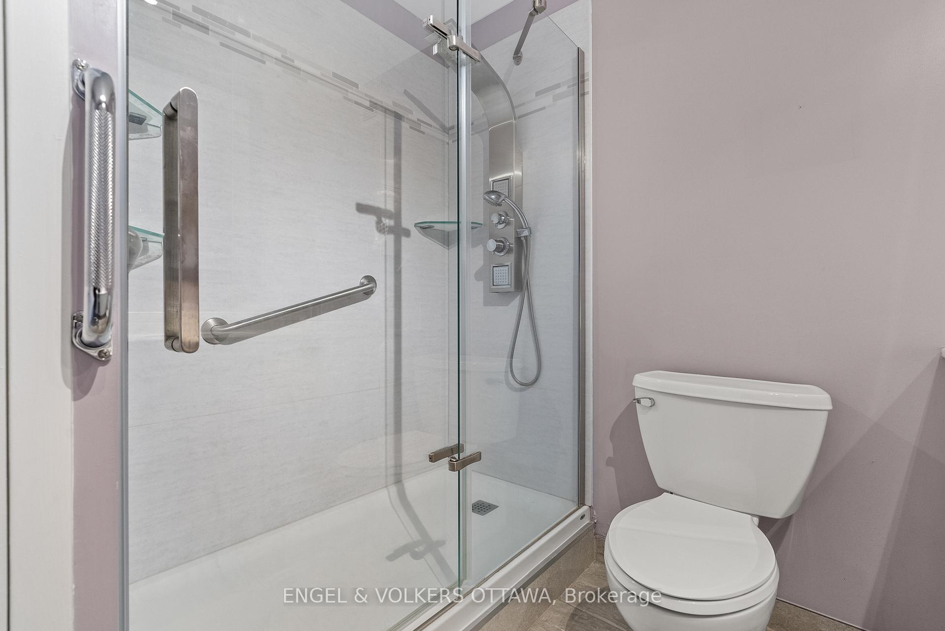 Photo 26 of Unit 1006, 2951 Riverside Drive, Ottawa, Mooneys Bay/Riverside Park — HOMEH